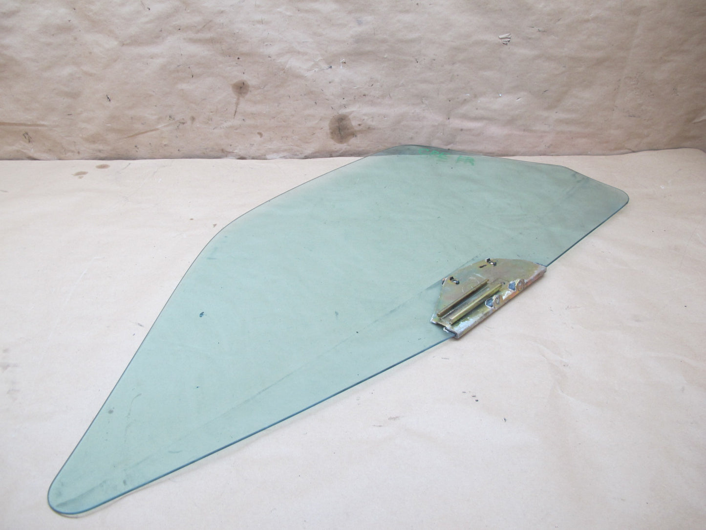 1984-1995 Porsche 928 S Front Right Passenger Side Door Window Glass