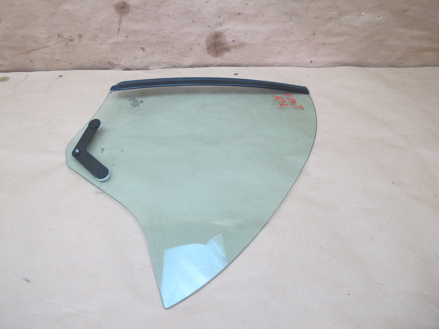 01-06 BMW E46 3-SERIES Convertible Rear Left Quarter Glass Window OEM