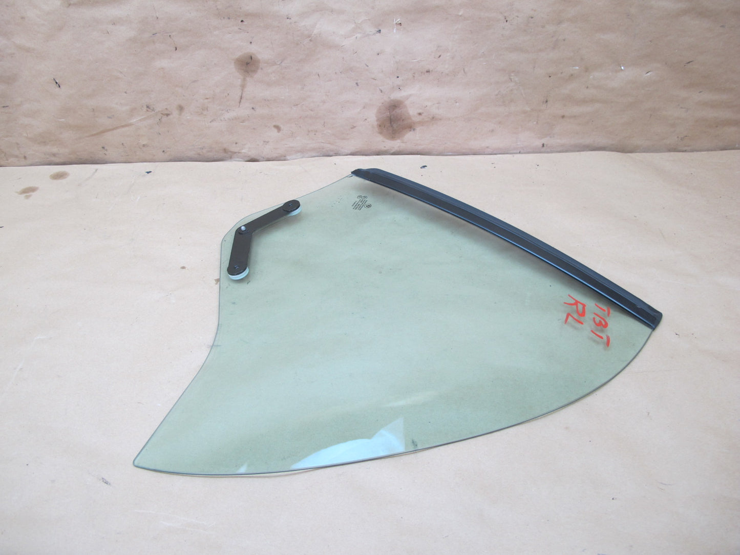 01-06 BMW E46 3-SERIES Convertible Rear Left Quarter Glass Window OEM