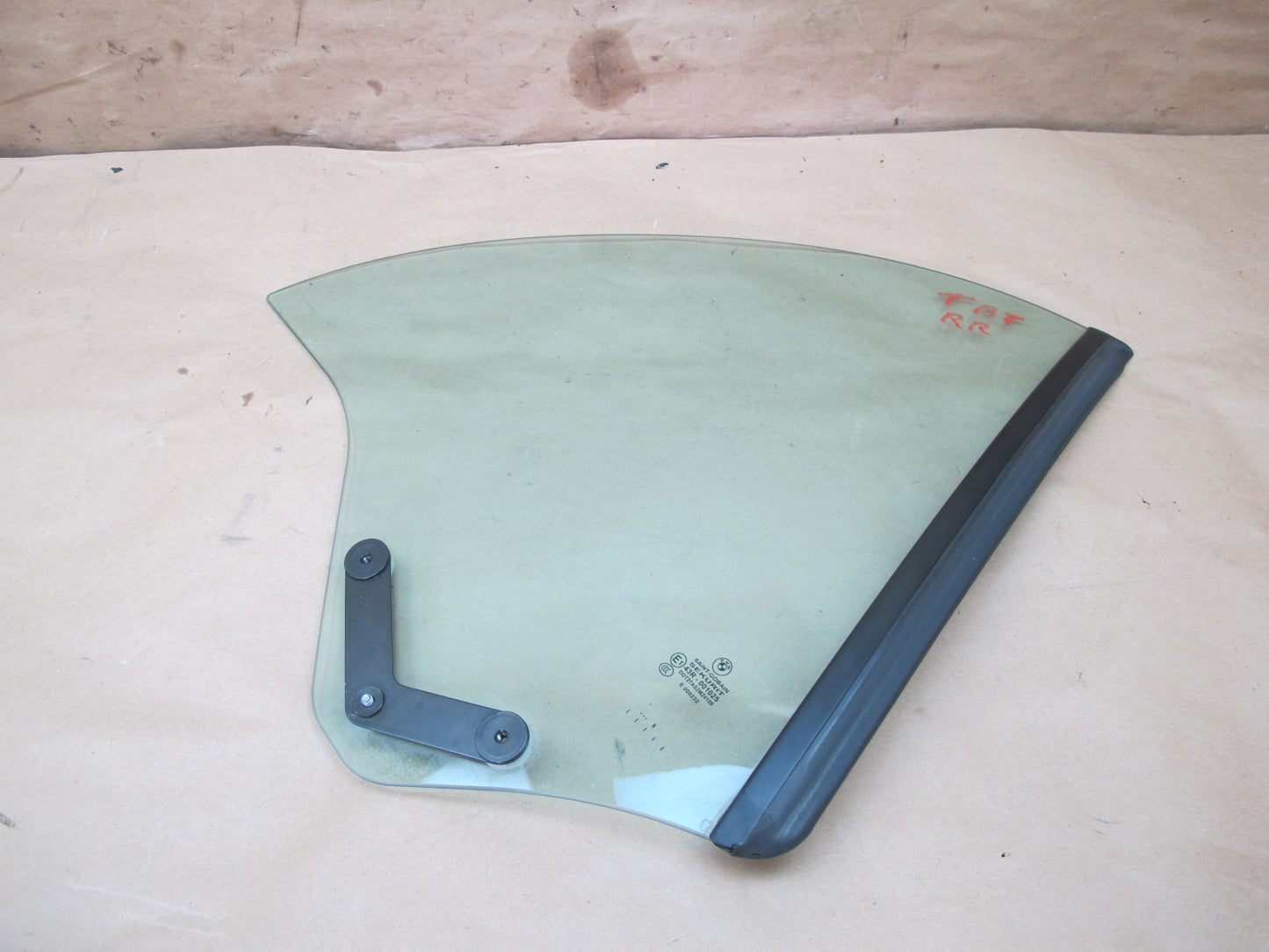 01-06 BMW E46 3-SERIES Convertible Rear Right Quarter Glass Window OEM