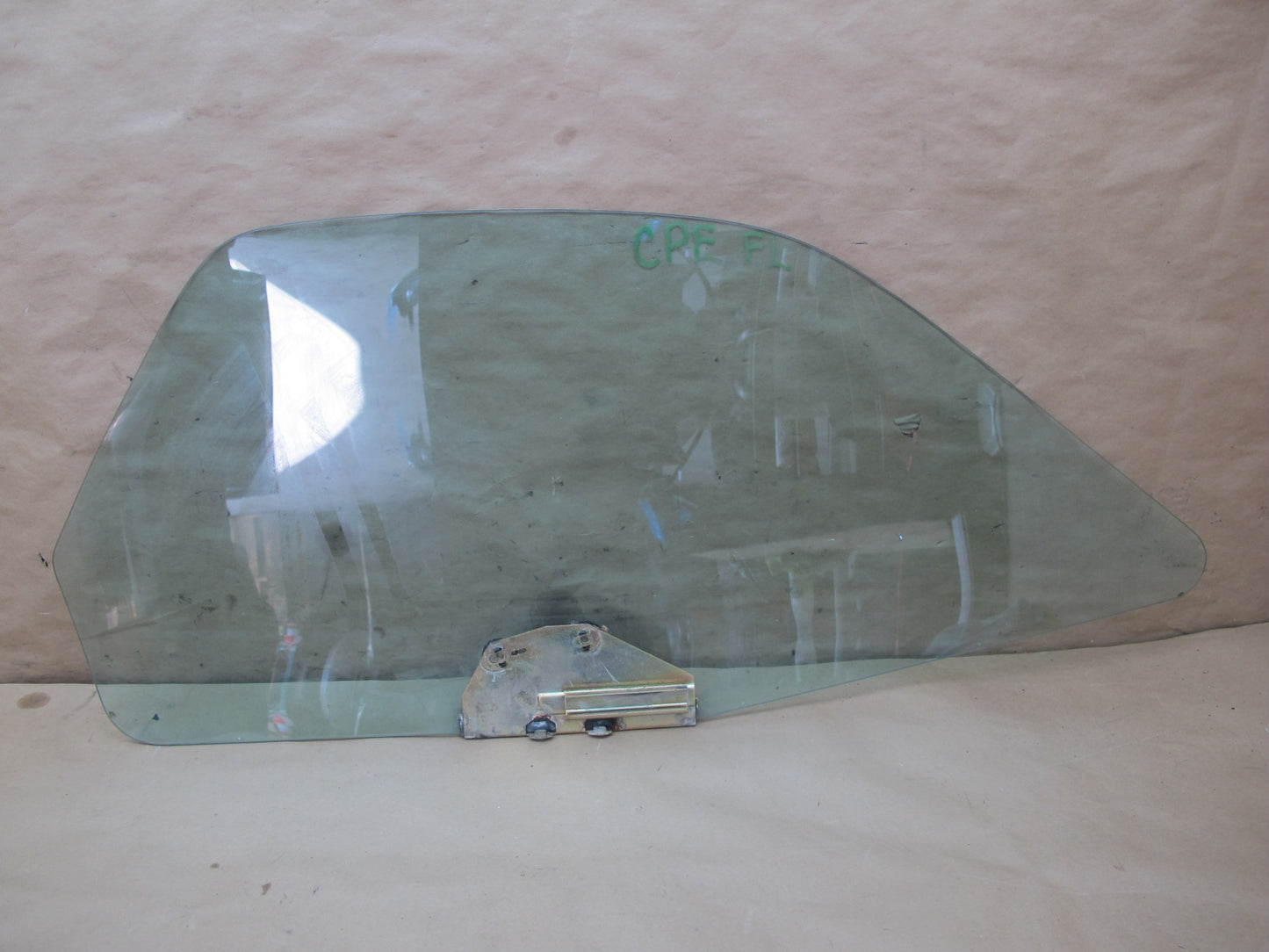 1984-1995 Porsche 928 S Front Right Passenger Side Door Window Glass