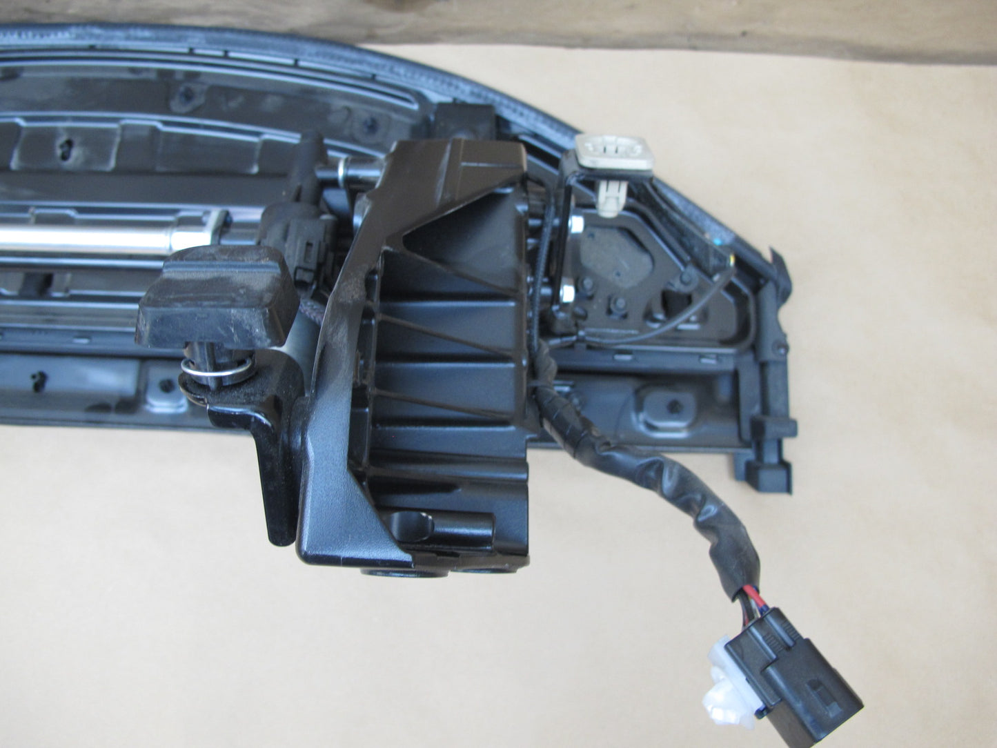 10-15 Lexus IS250 IS350 Convertible TOP Roof Tonneau Cover Panel Assembly OEM