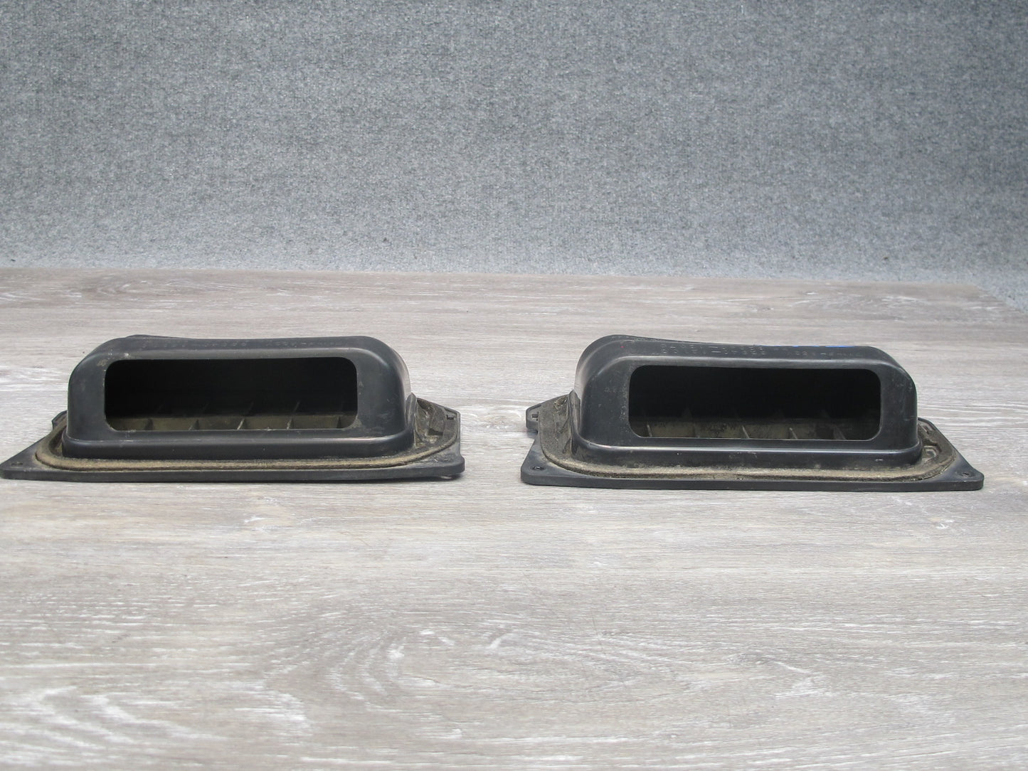 91-95 Toyota SW21L MR2 Set of 2 Rear Bumper Air Vent Duct Boot OEM