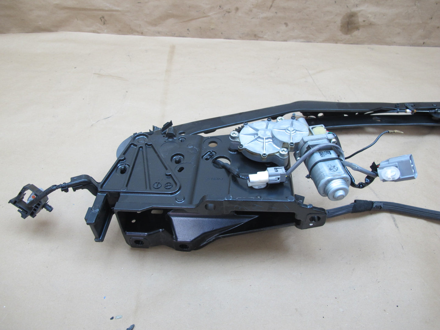 10-15 Lexus IS350 Convertible Rear Right Electric TOP Roof Motor Hinge OEM