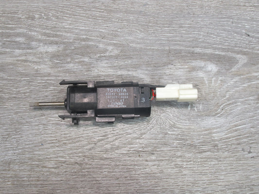 1995-2000 Lexus LS400 Front Right Seat Belt Height Adjuster Motor OEM