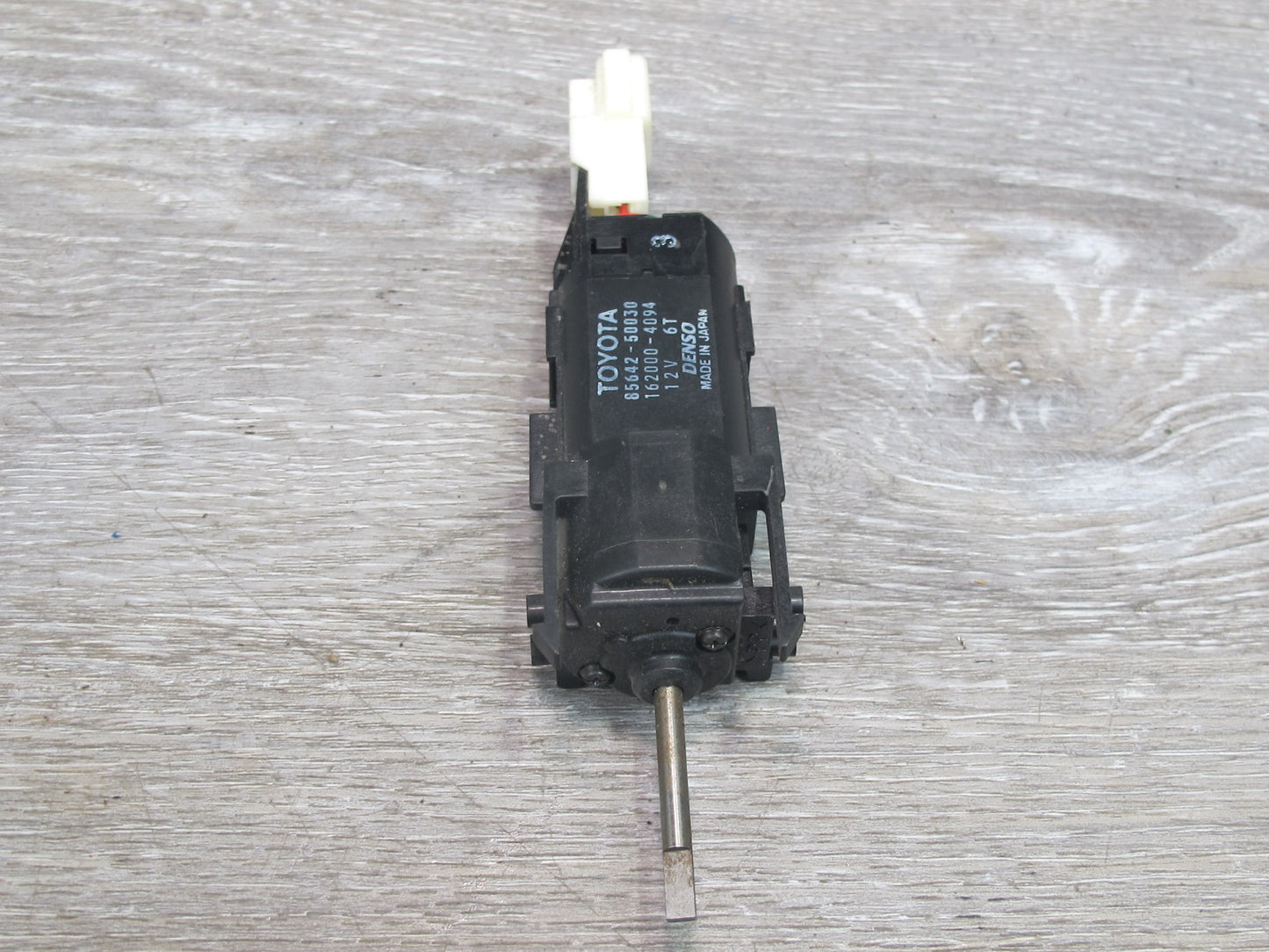 1995-2000 Lexus LS400 Front Right Seat Belt Height Adjuster Motor OEM