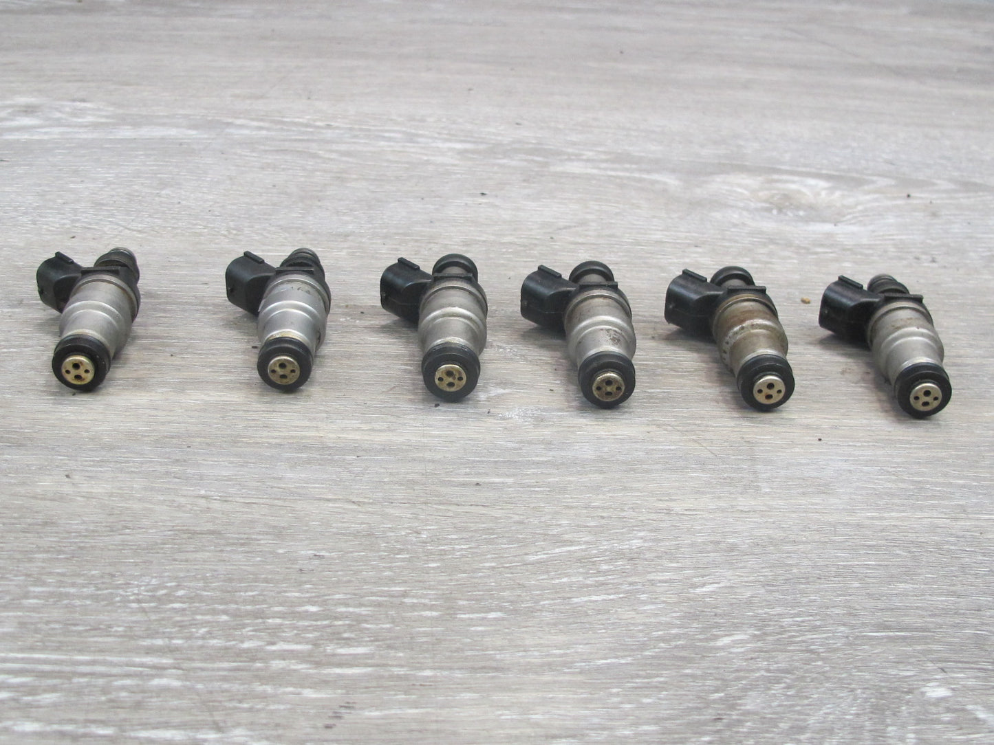 87-92 Toyota Supra MA70L 7MGTE 3.0L Turbo Fuel Rail Injector Set OEM