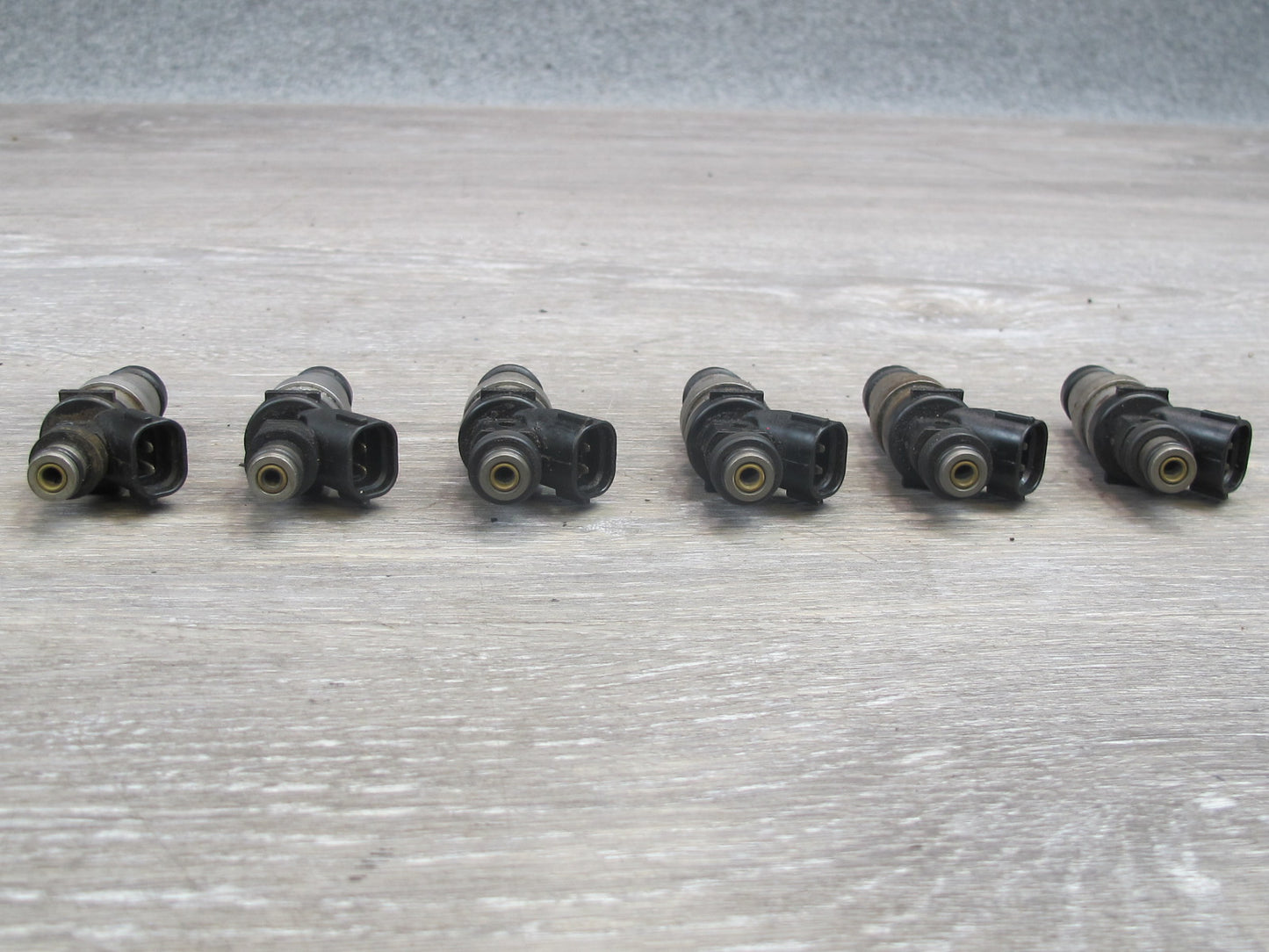 87-92 Toyota Supra MA70L 7MGTE 3.0L Turbo Fuel Rail Injector Set OEM