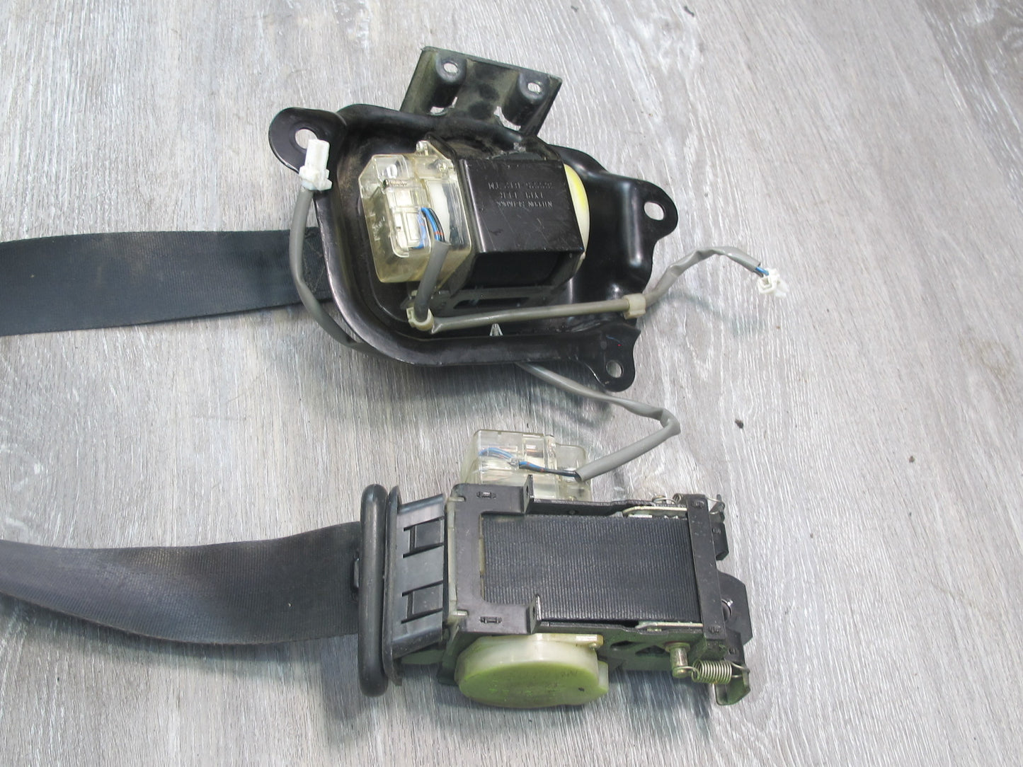 90-96 NISSAN 300ZX Z32 2-SEAT FRONT LEFT DRIVER SIDE SEATBELT RETRACTOR OEM