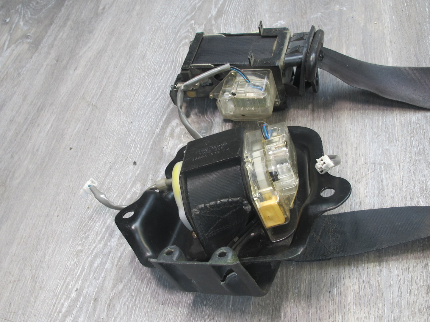 90-96 NISSAN 300ZX Z32 2-SEAT FRONT LEFT DRIVER SIDE SEATBELT RETRACTOR OEM