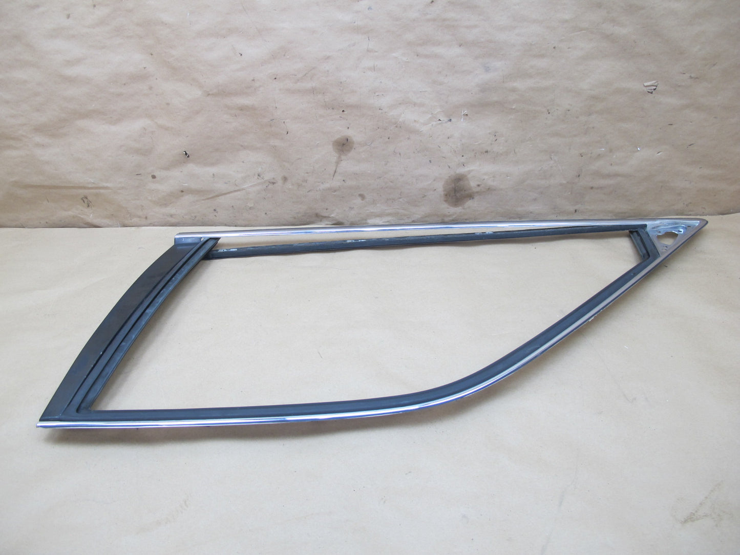 95-00 Lexus UCF20L LS400 Set of 2 Front Door Window Frame Trim Molding OEM