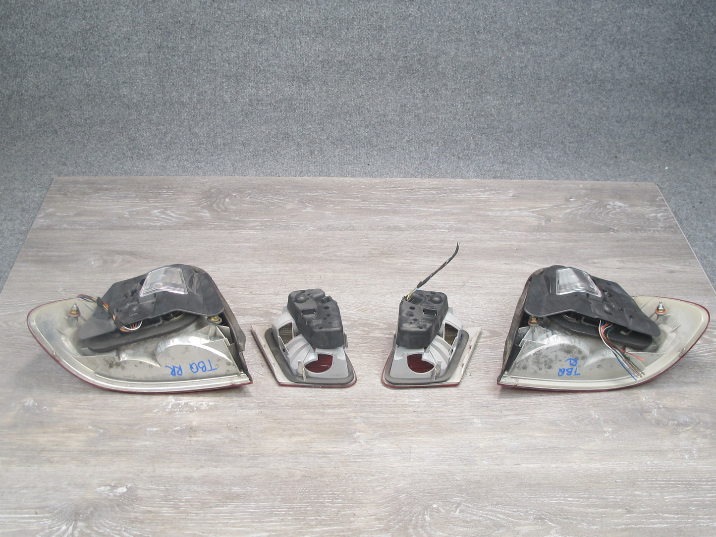 01-03 BMW E46 3-SERIES Convertible Rear Left & Right Tail Light Lamp Set OEM