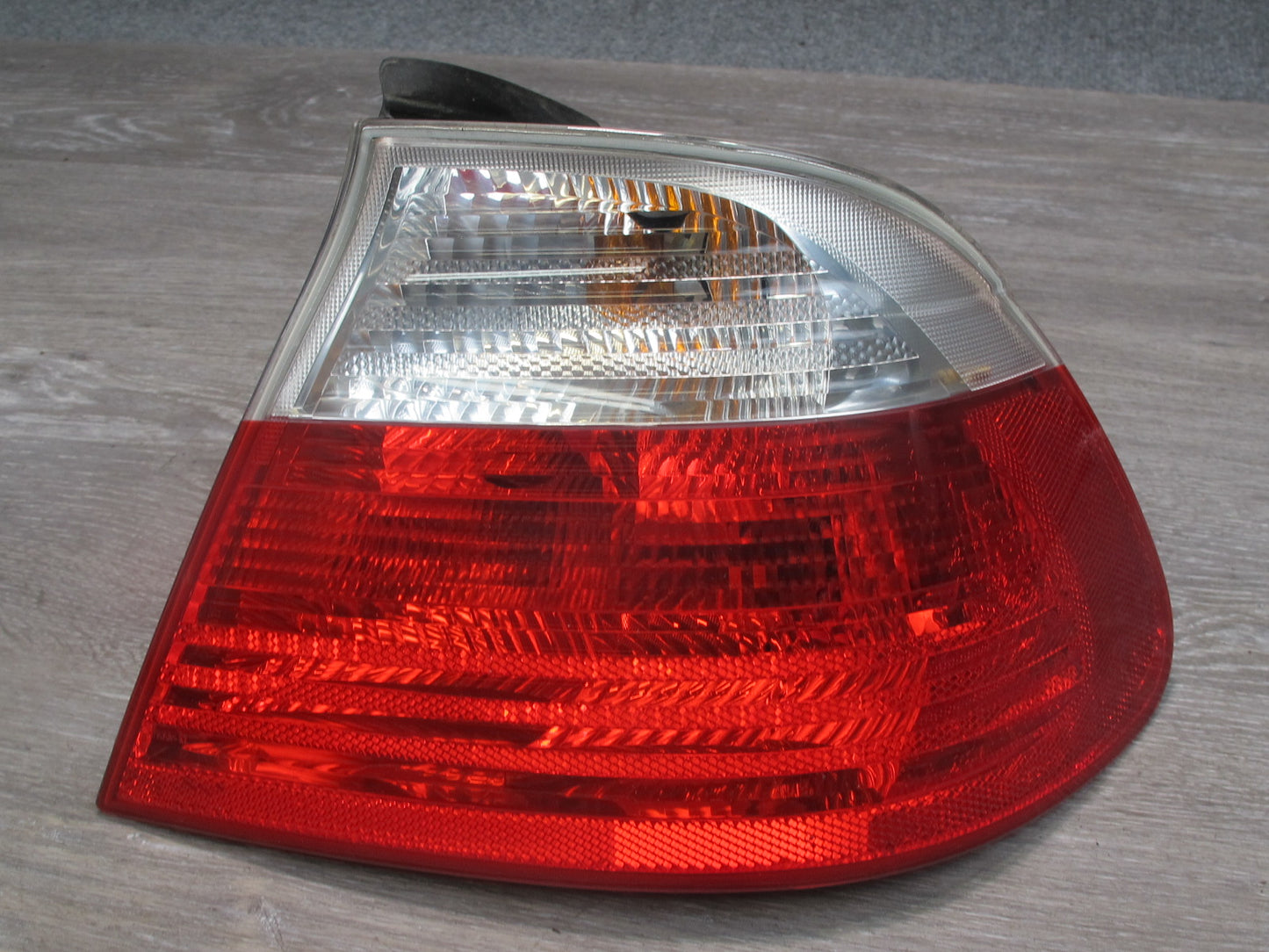 01-03 BMW E46 3-SERIES Convertible Rear Left & Right Tail Light Lamp Set OEM