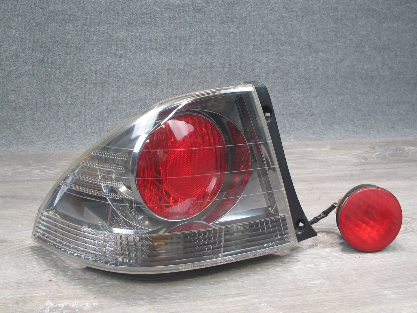 01-05 Lexus JCE10L IS300 Set of 4 Rear Left & Right Tail Light Lamp OEM