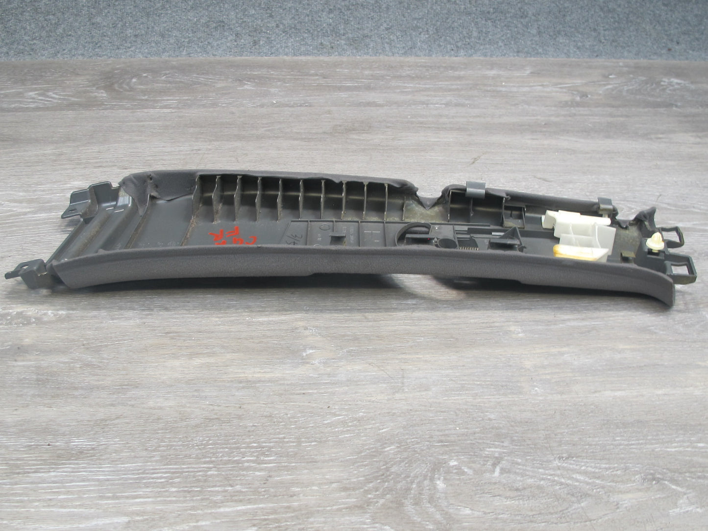2003-2009 Lexus UZJ120L GX470 Right Center B Pillar Upper Trim Cover Panel