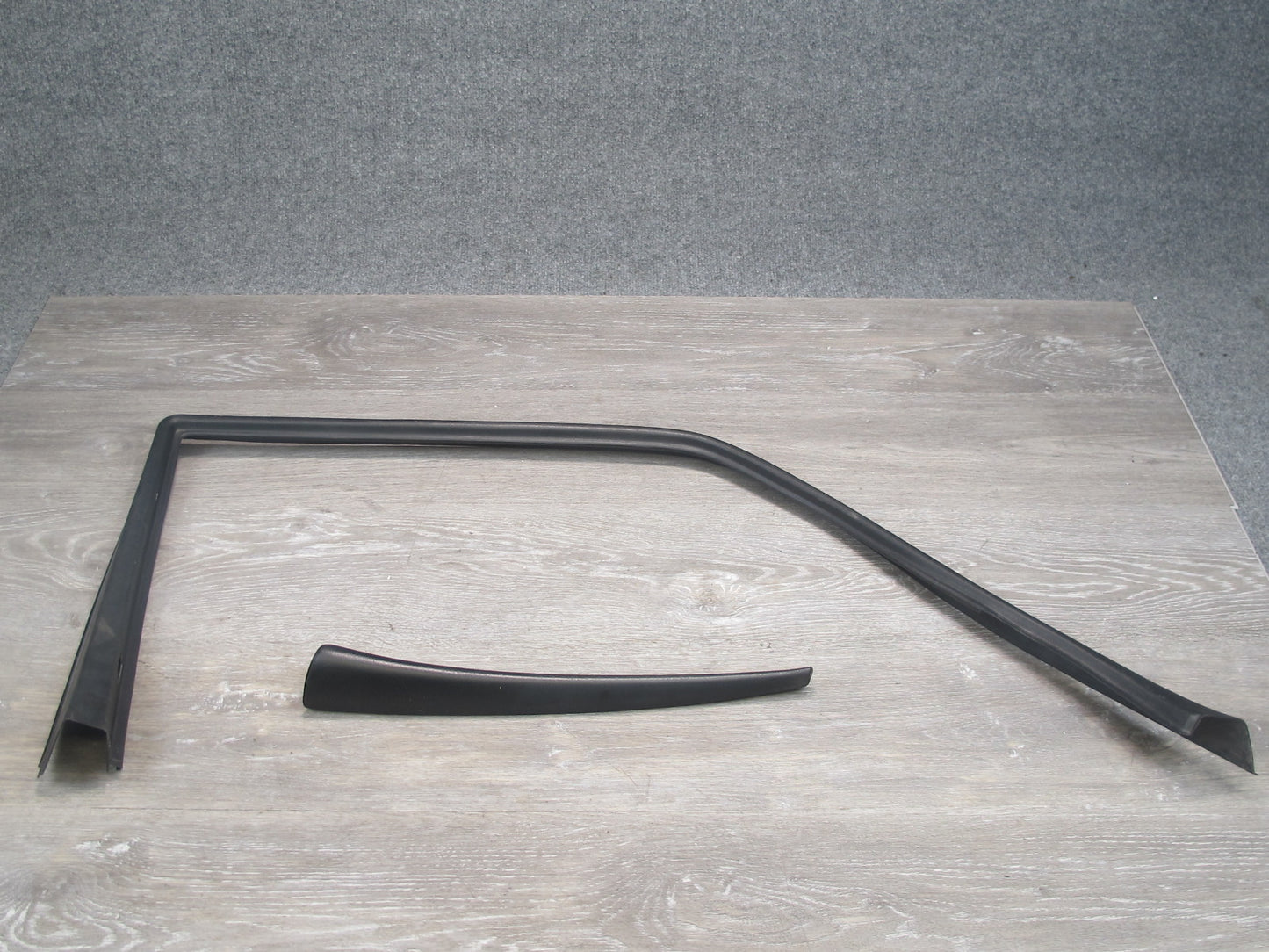 86-91 Mercedes W126 Front Left Door Window Surround Trim Panel Set OEM