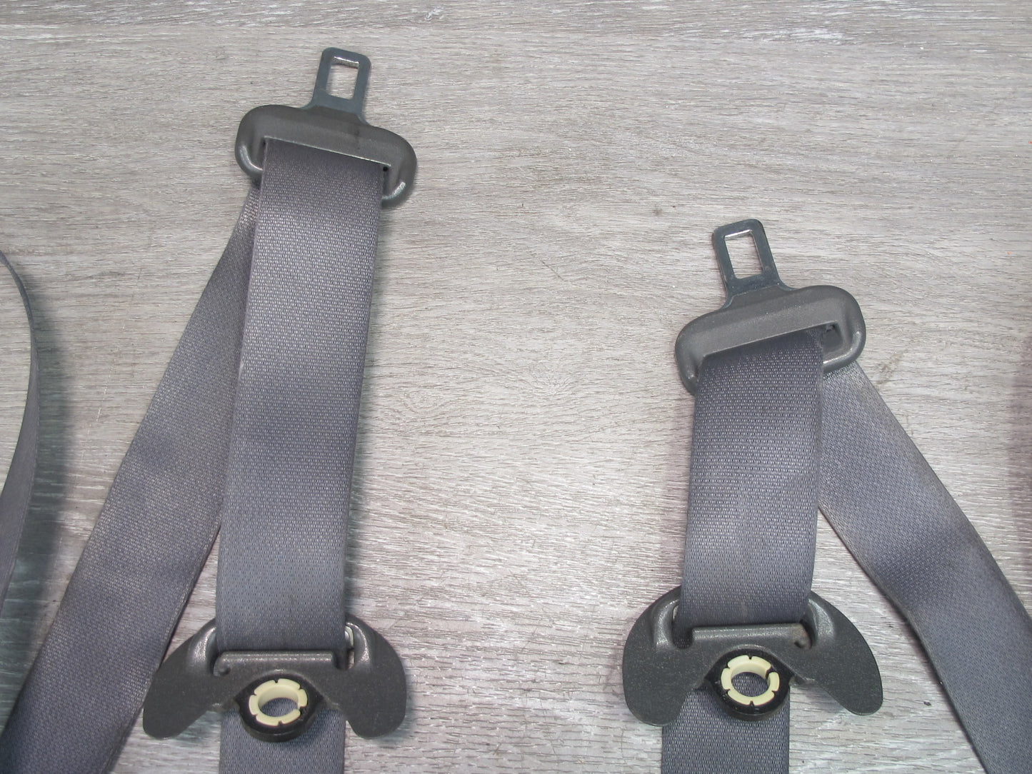 03-09 LEXUS GX470 FRONT RIGHT & LEFT SIDE SEATBELT RETRACTOR SET OEM