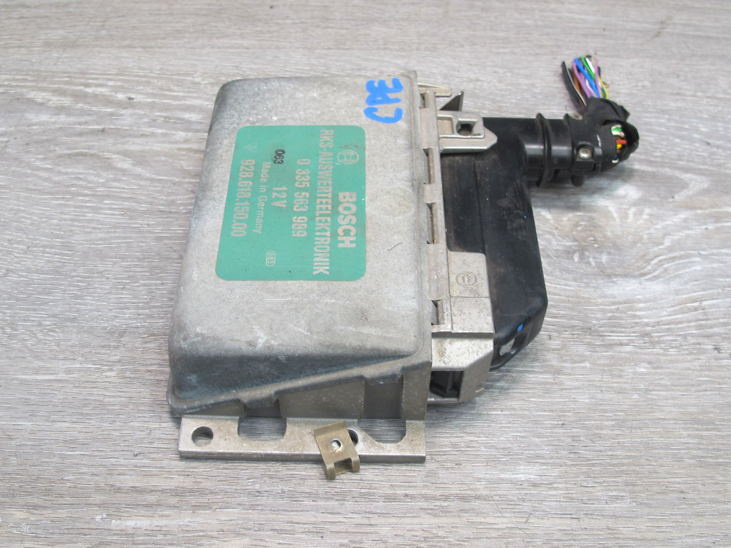 1990-1995 Porsche 928 S4 Tire Pressure Control Module Computer Unit 92861815000