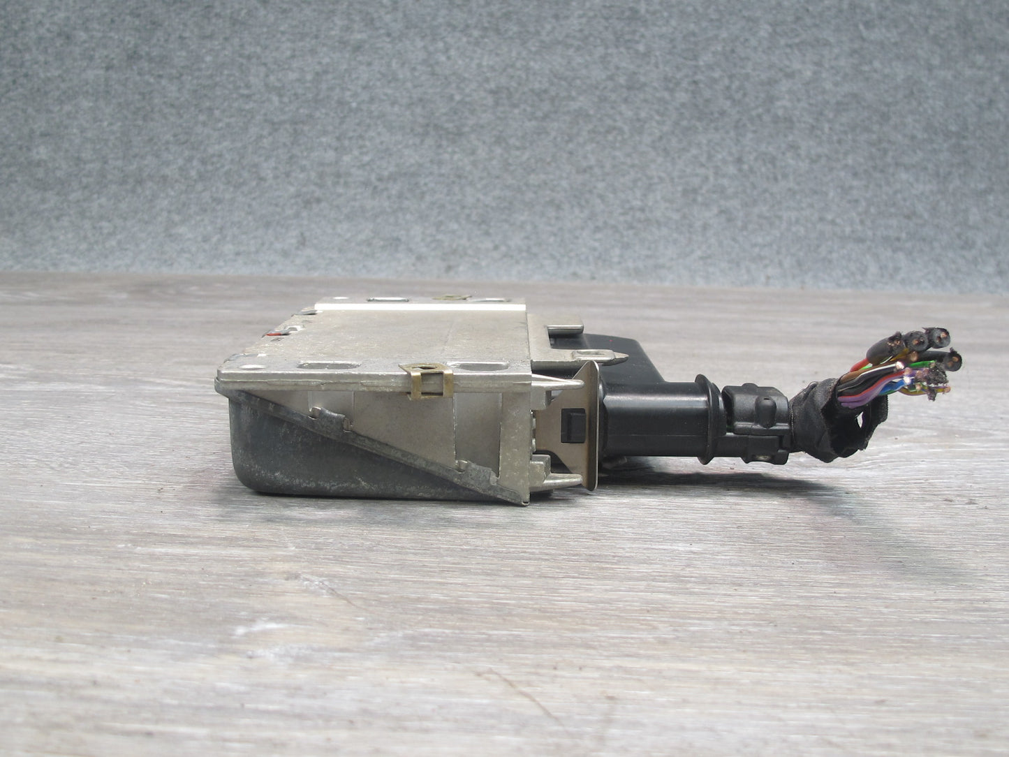 1990-1995 Porsche 928 S4 Tire Pressure Control Module Computer Unit 92861815000