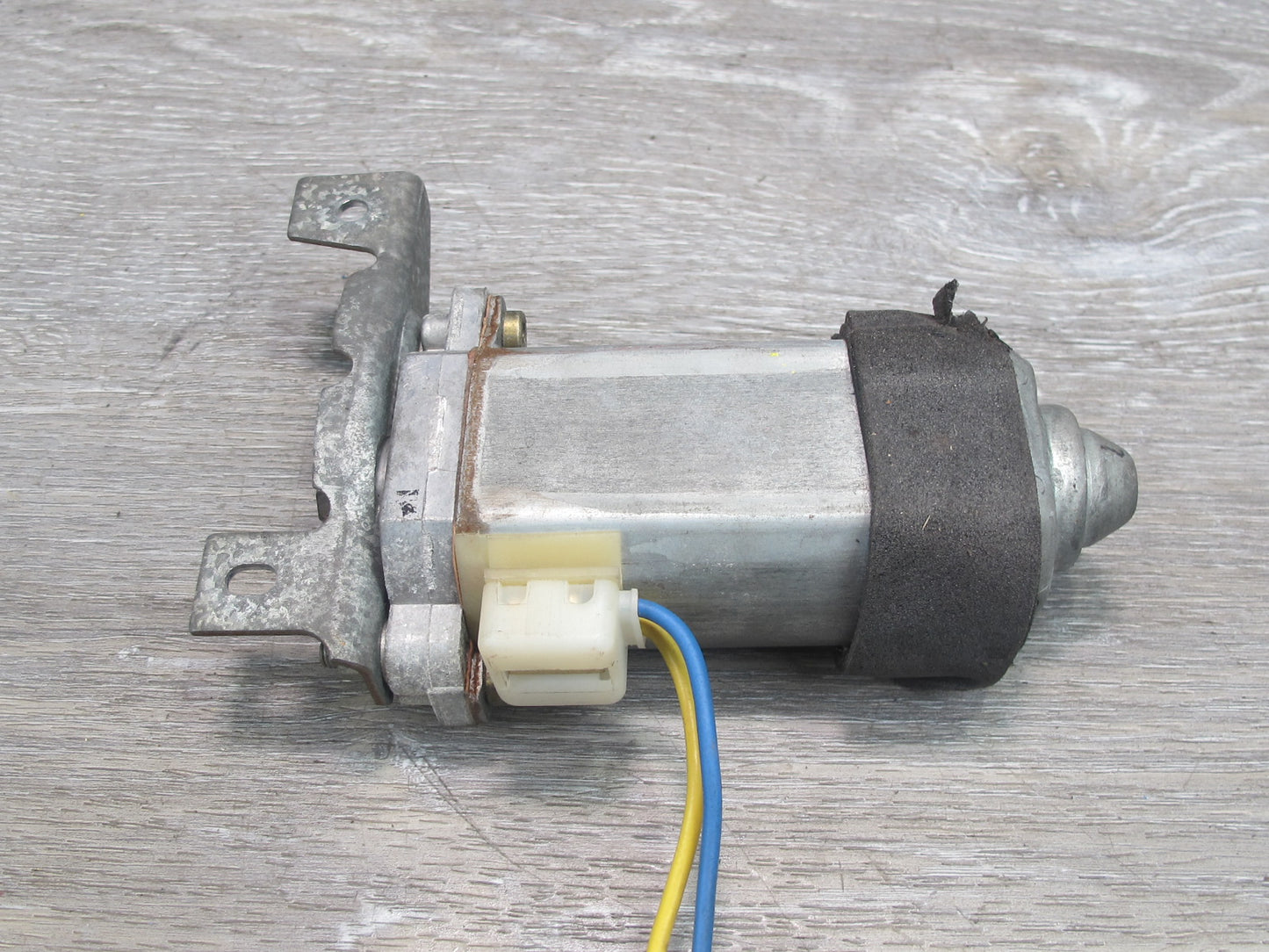 1984-1995 Porsche 928 S4 Upper Power Sunroof Moon Roof Window Motor