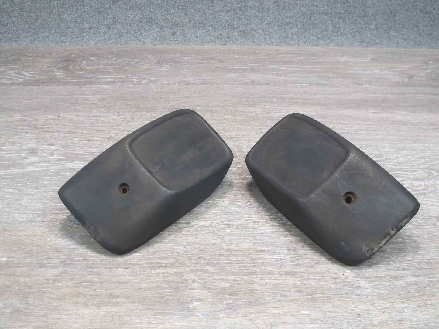 1987-1995 Porsche 928 S4 Rear Left & Right Side Rubber Bumper Guard Pad Set