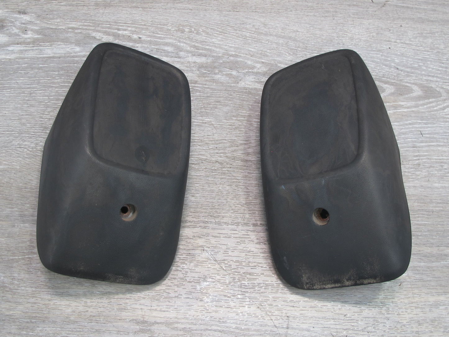 1987-1995 Porsche 928 S4 Rear Left & Right Side Rubber Bumper Guard Pad Set