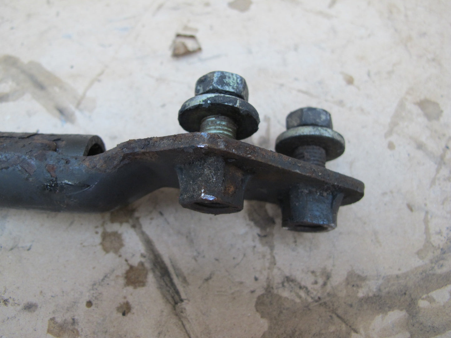 92-00 Lexus JZZ31L SC300 SC400 Set of 2 Front Crossmember Stay Bracket OEM
