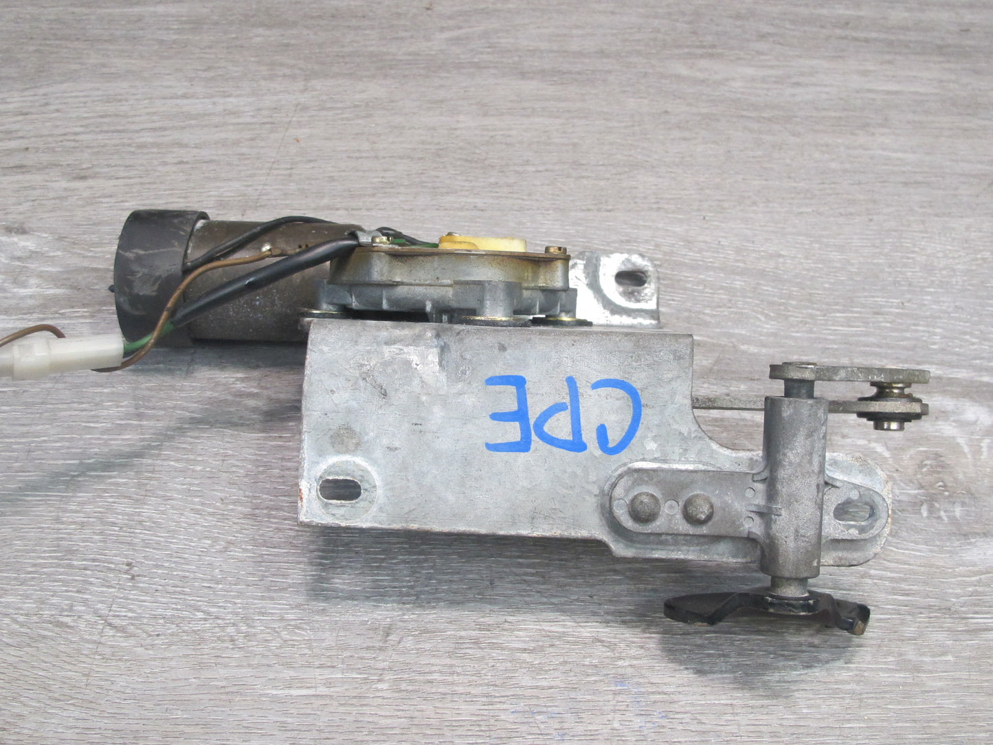 1984-1995 Porsche 928 S Rear Hatch Trunk Tail Gate Wiper Motor Assembly