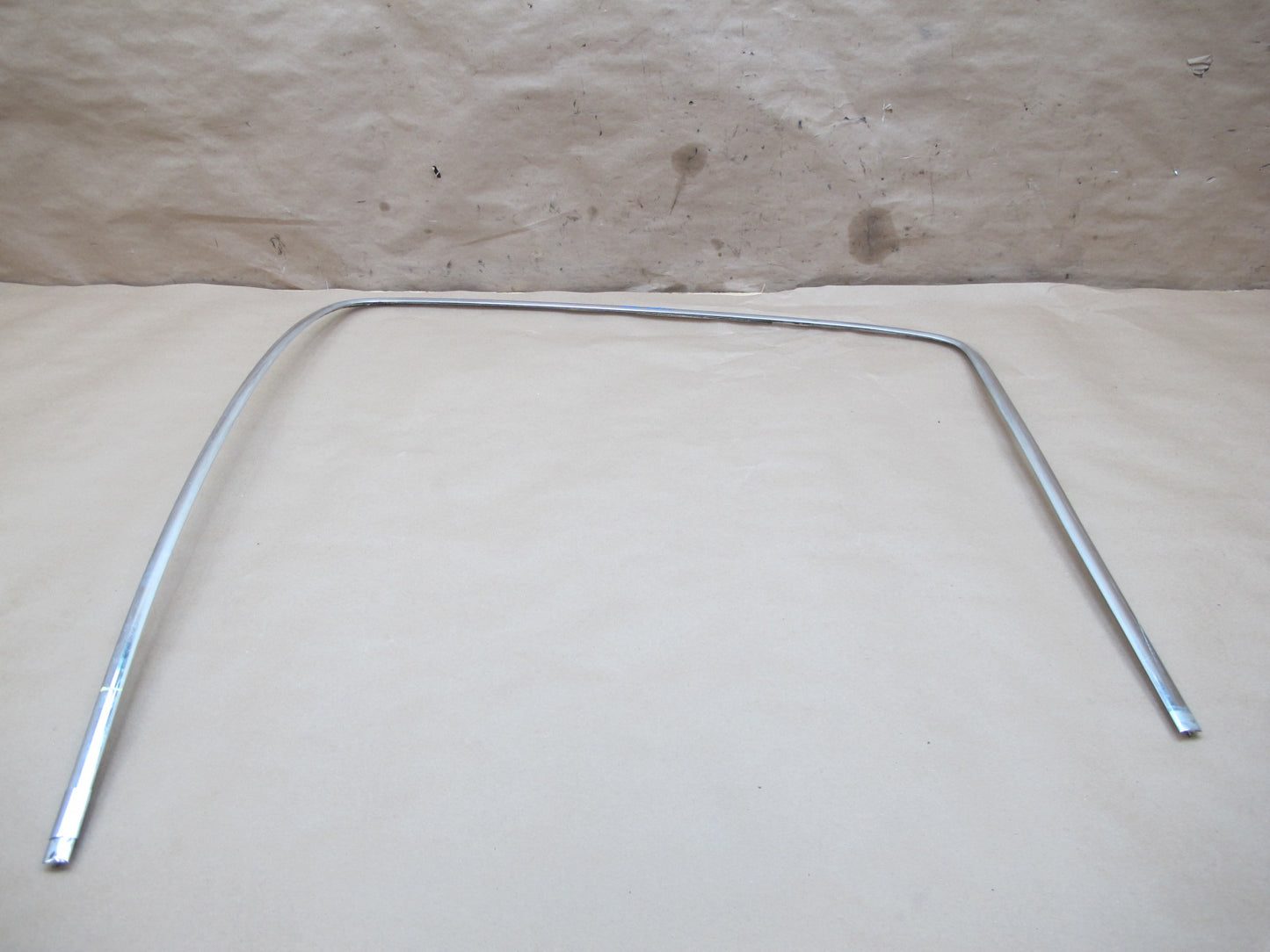 77-89 BMW E24 6-SERIES Set of 2 Windshield Left Right Chrome Molding Frame OEM