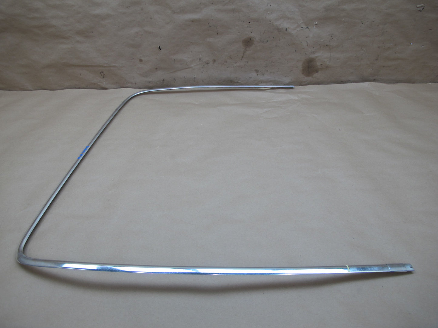 77-89 BMW E24 6-SERIES Set of 2 Windshield Left Right Chrome Molding Frame OEM