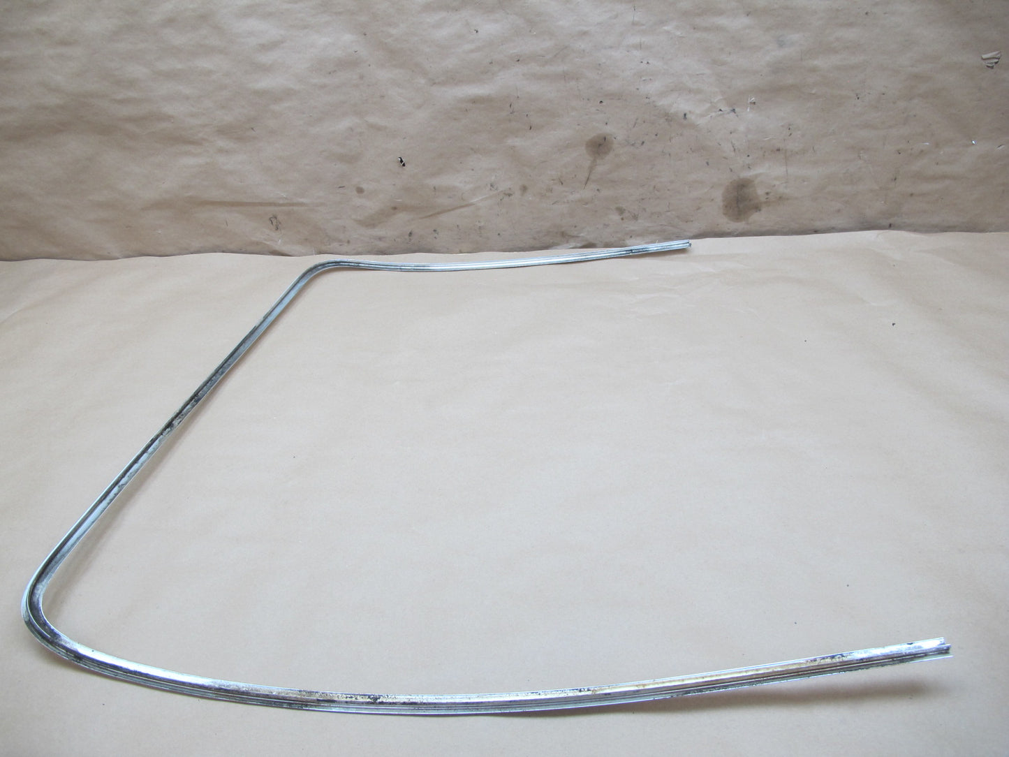 77-89 BMW E24 6-SERIES Set of 2 Windshield Left Right Chrome Molding Frame OEM