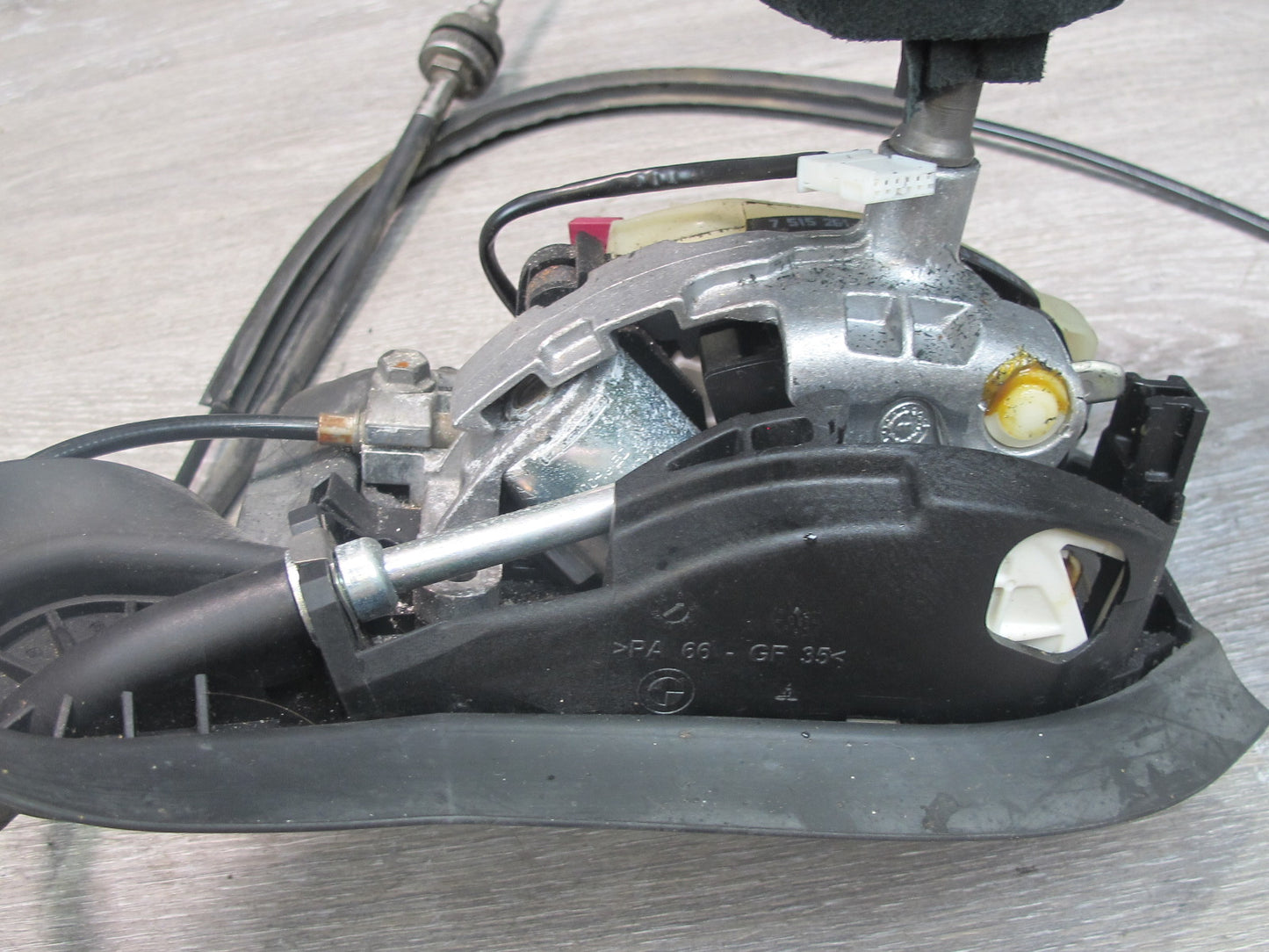 02-06 BMW E46 3-SERIES A/T Automatic Transmission Shifter w Cable 7515261 OEM