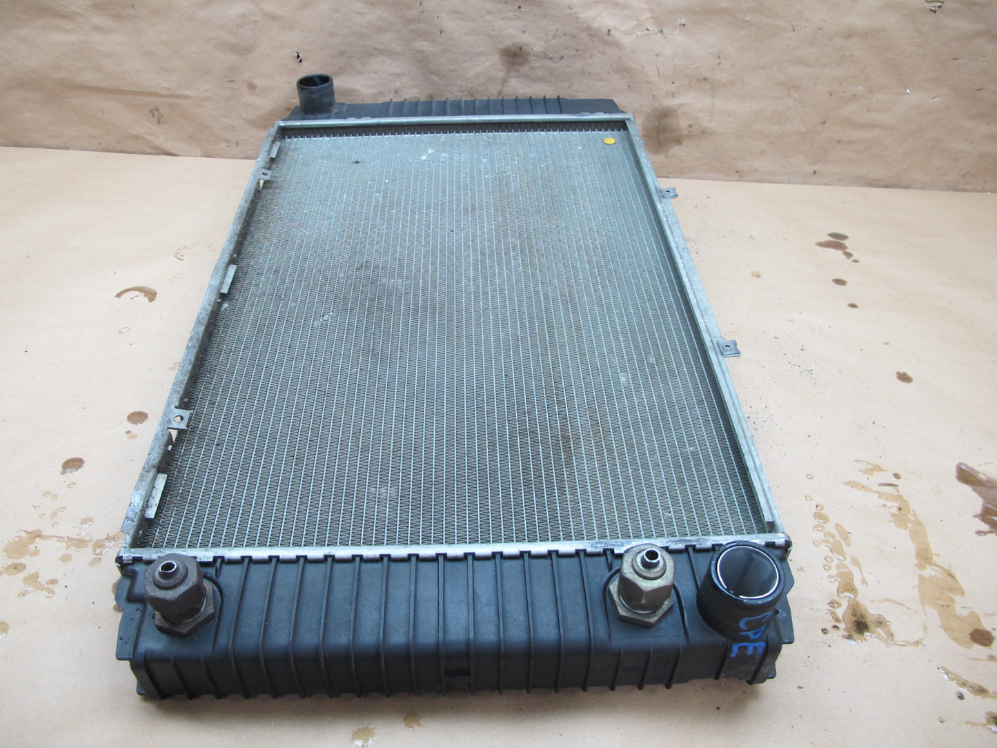1987-1995 Porsche 928 S4 Engine Motor Cooling Radiator 92810604203