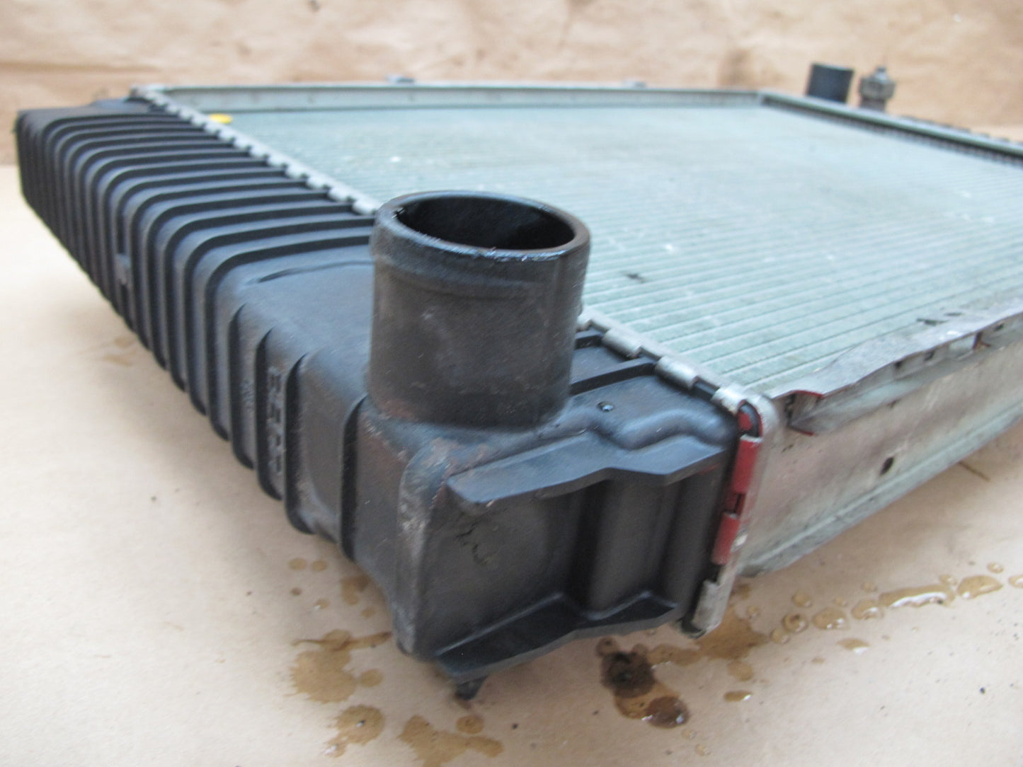 1987-1995 Porsche 928 S4 Engine Motor Cooling Radiator 92810604203