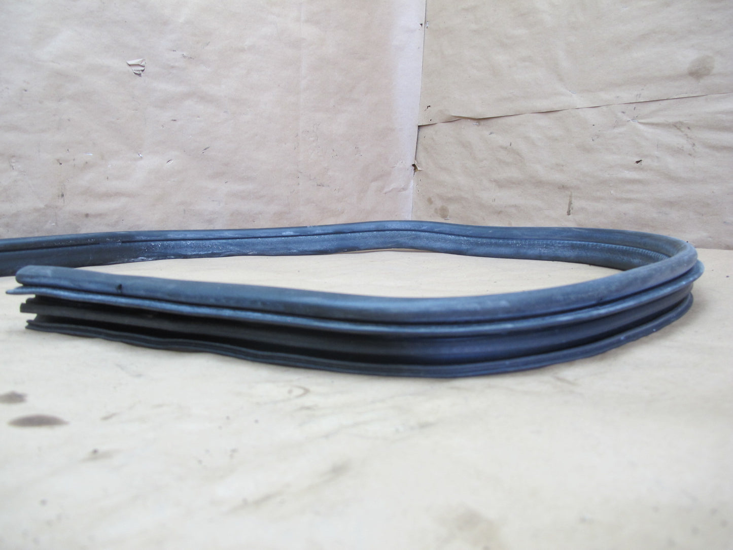 2003-2009 Hummer H2 Rear Right Door Weatherstrip Rubber Seal