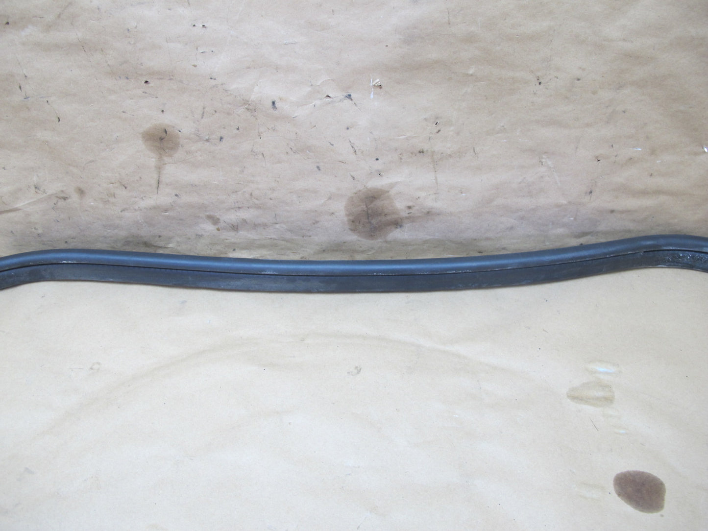 2003-2009 Hummer H2 Rear Right Door Weatherstrip Rubber Seal