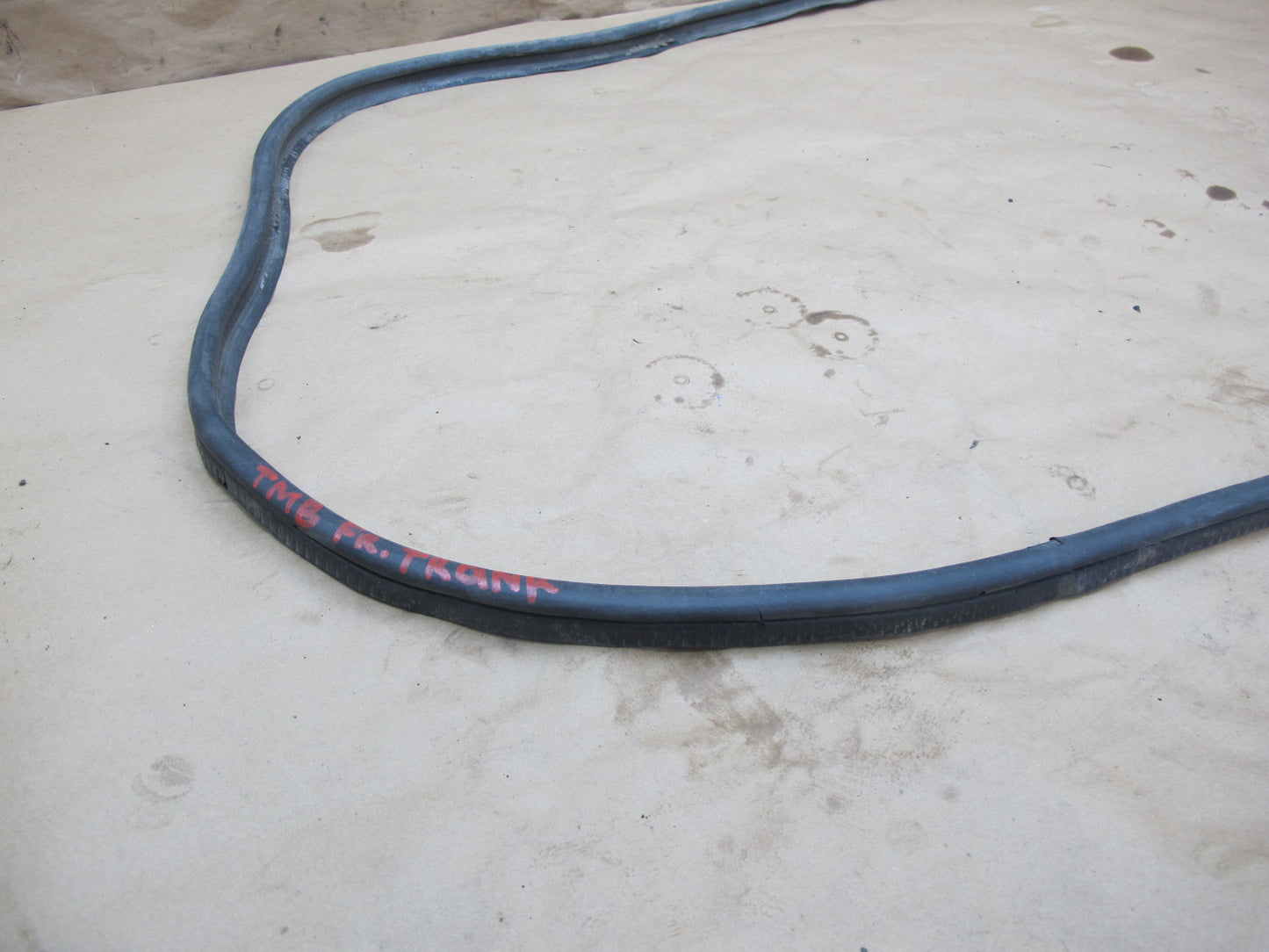 91-95 Toyota SW21L MR2 Front Trunk Frunk Weatherstrip Rubber Seal OEM