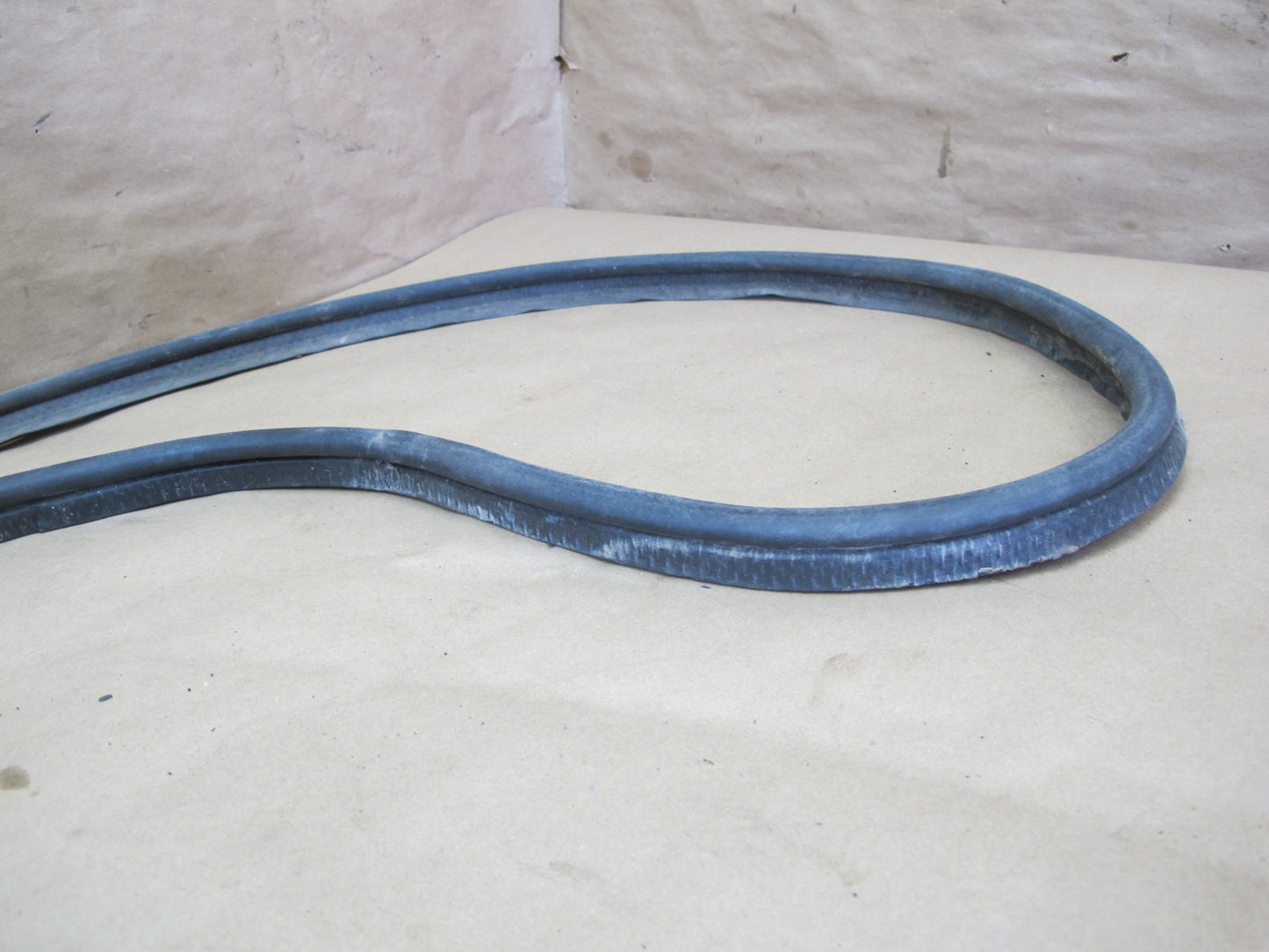 91-95 Toyota SW21L MR2 Front Trunk Frunk Weatherstrip Rubber Seal OEM