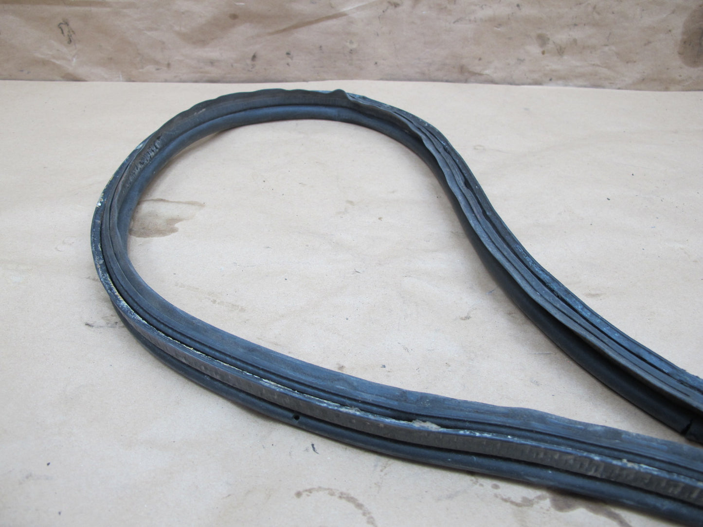 91-95 Toyota SW21L MR2 Front Trunk Frunk Weatherstrip Rubber Seal OEM