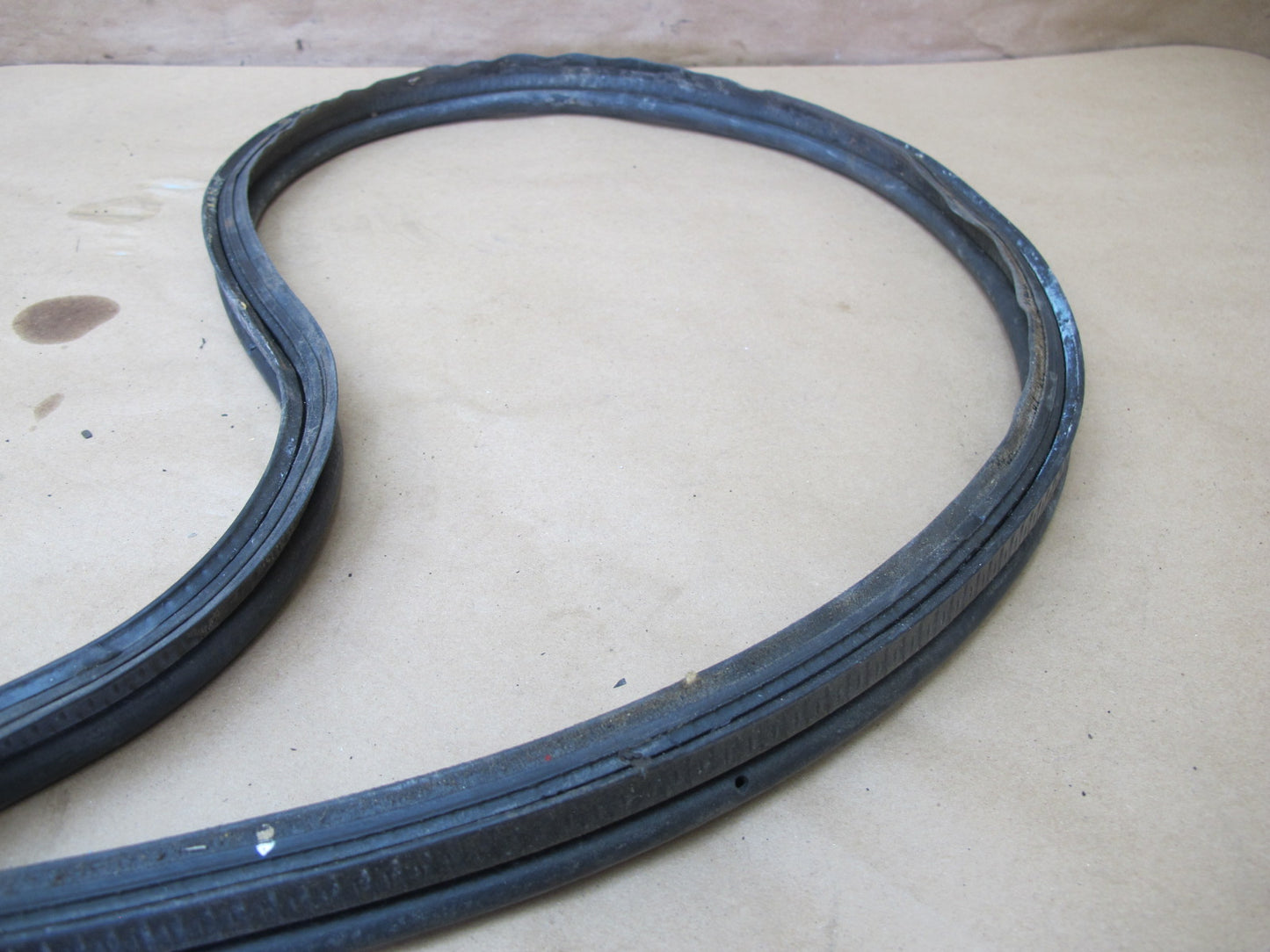 91-95 Toyota SW21L MR2 Front Trunk Frunk Weatherstrip Rubber Seal OEM