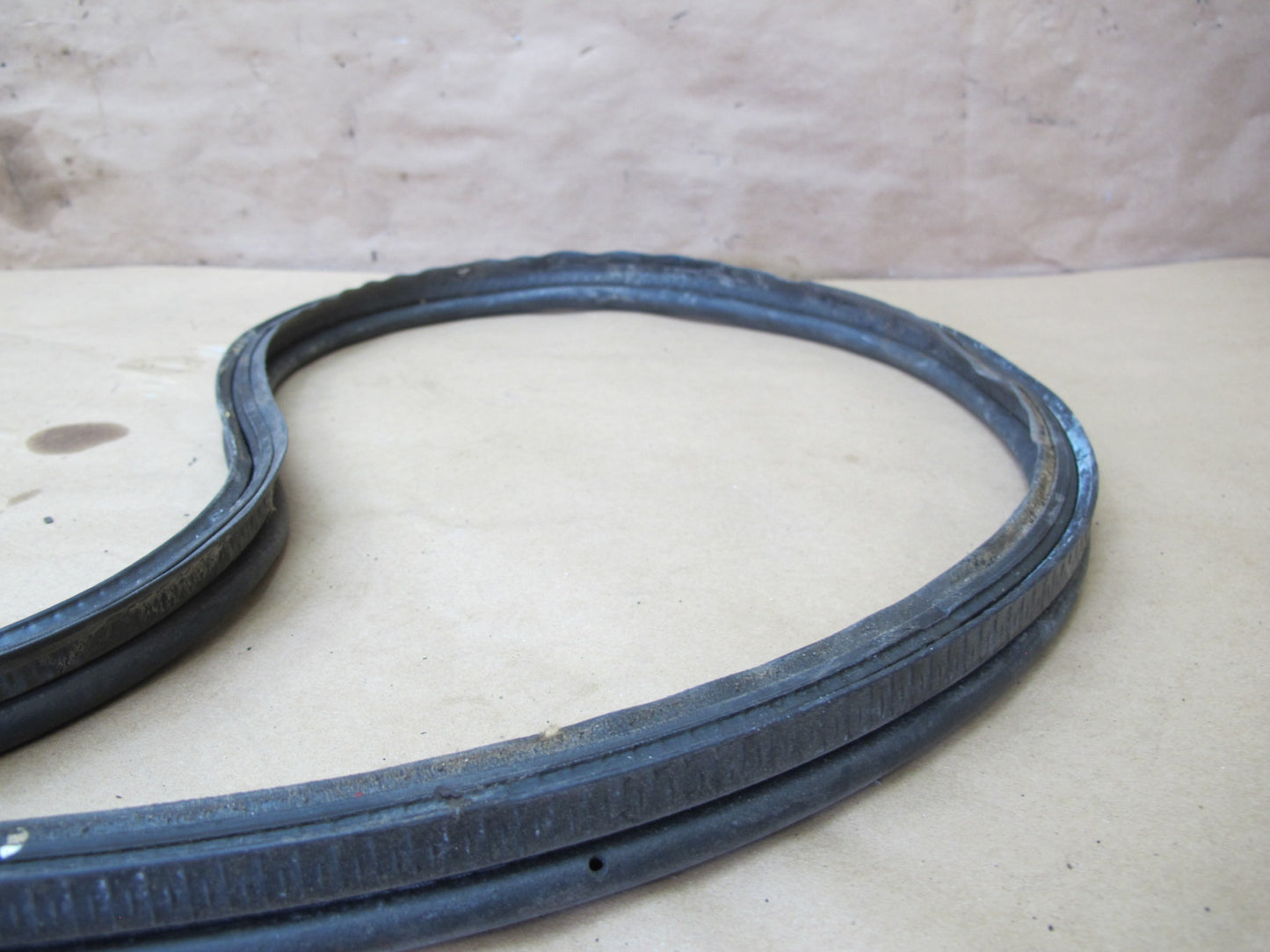 91-95 Toyota SW21L MR2 Front Trunk Frunk Weatherstrip Rubber Seal OEM