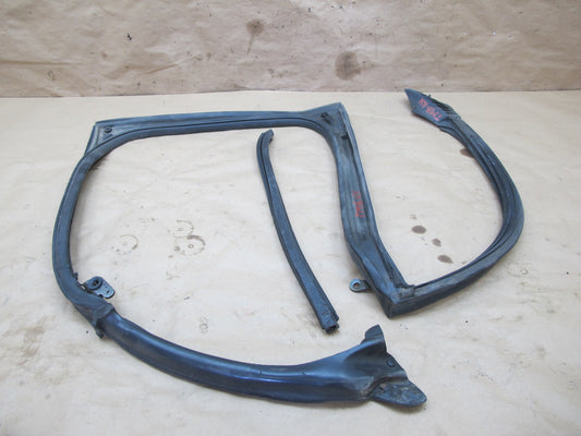 91-95 Toyota SW21L MR2 Right Side T-top Roof Weatherstrip Rubber Seal OEM