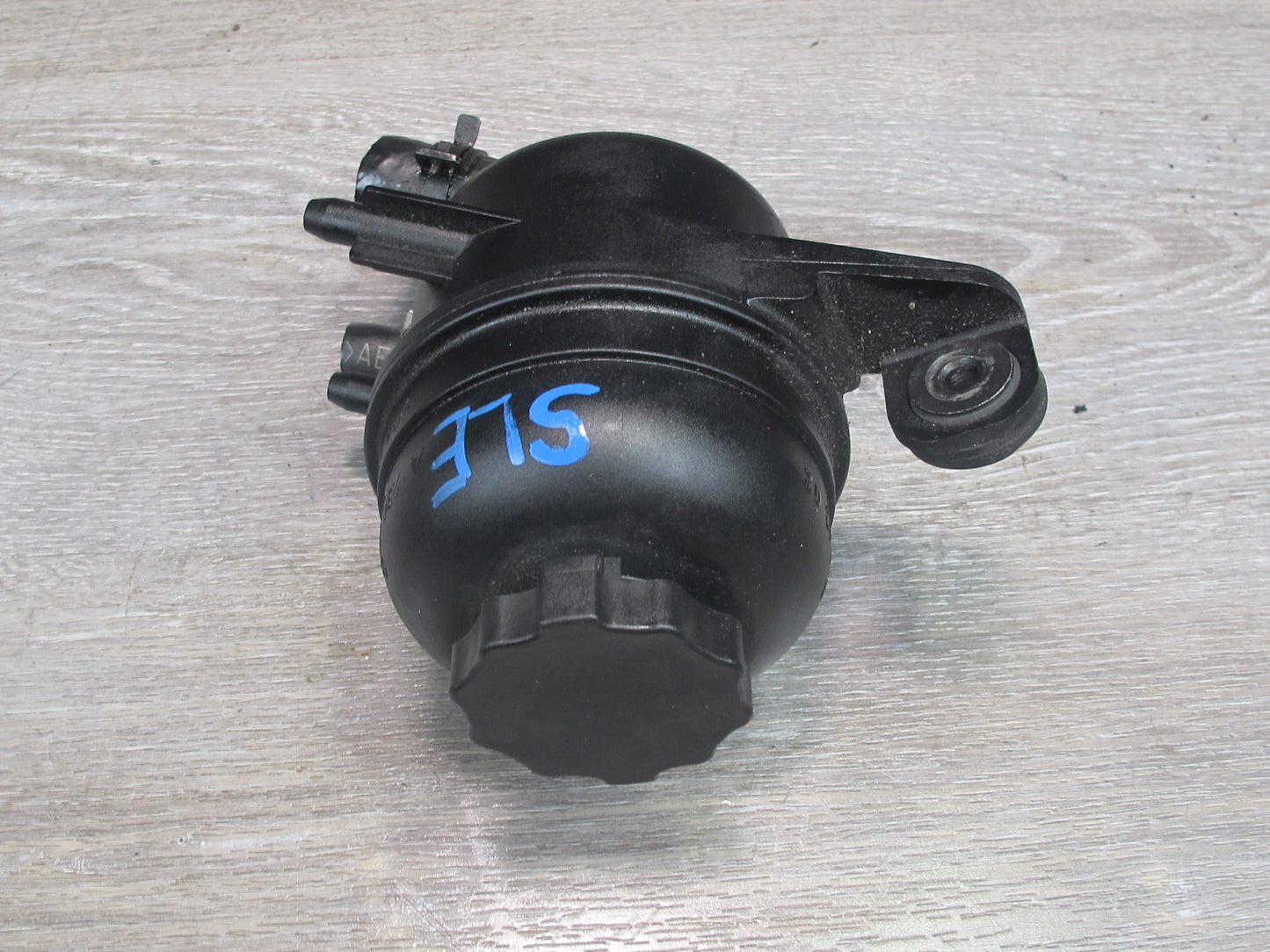 03-12 Mercedes R230 Sl-class Power Steering Fluid Reservoir Tank OEM