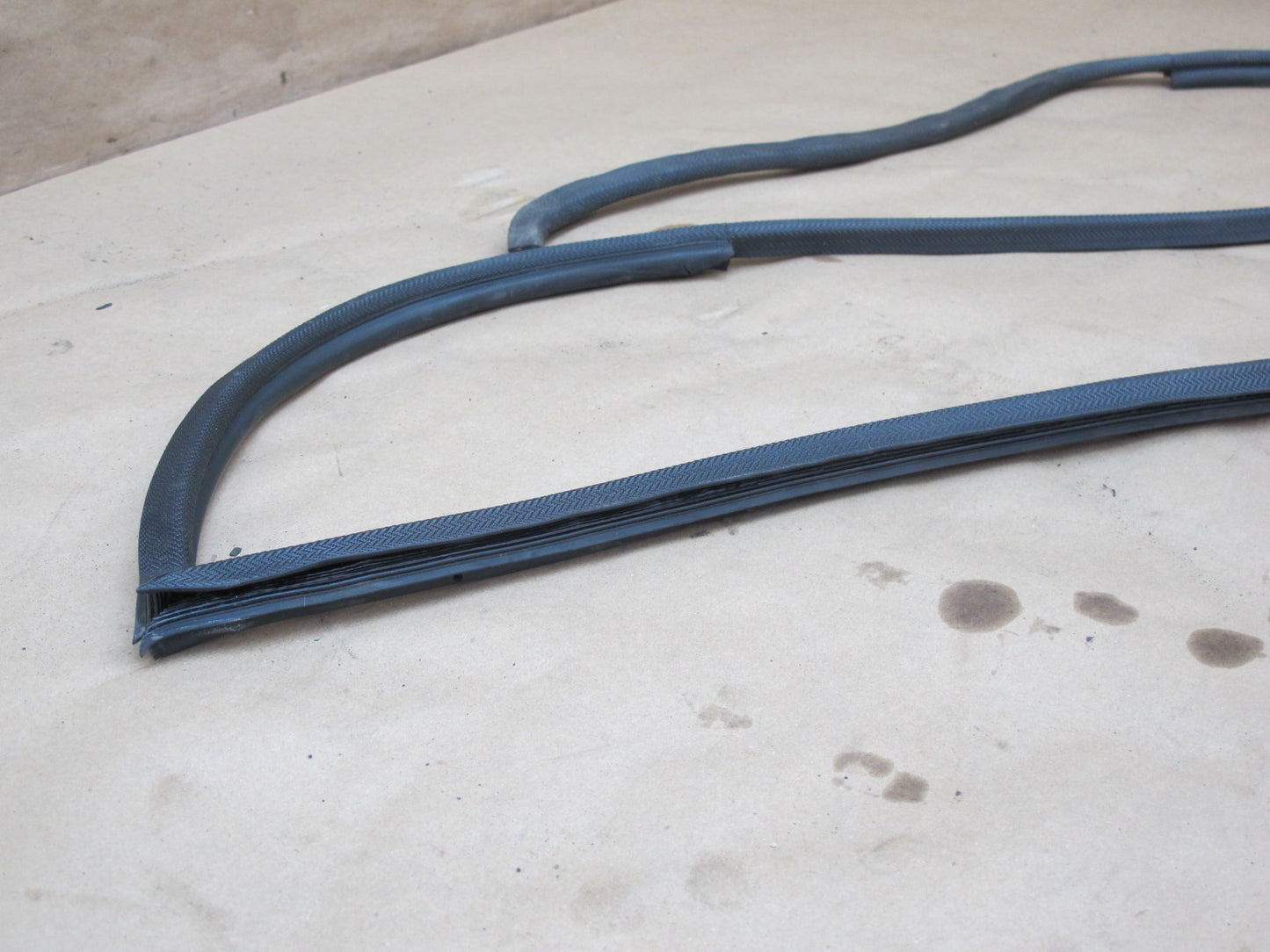 86-89 Porsche 944 Door Trunk Weatherstrip Rubber Seal Gasket Set OEM