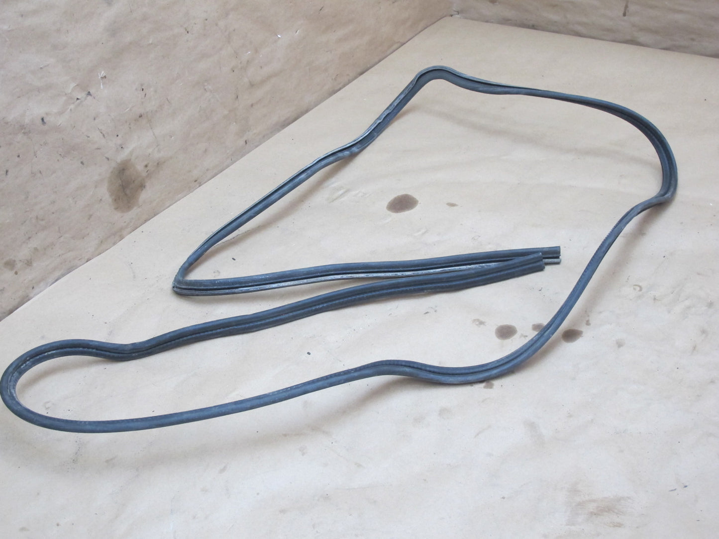 86-89 Porsche 944 Door Trunk Weatherstrip Rubber Seal Gasket Set OEM