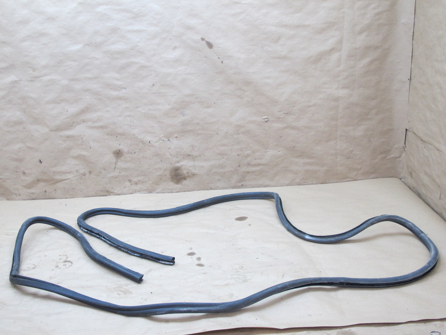 86-89 Porsche 944 Door Trunk Weatherstrip Rubber Seal Gasket Set OEM