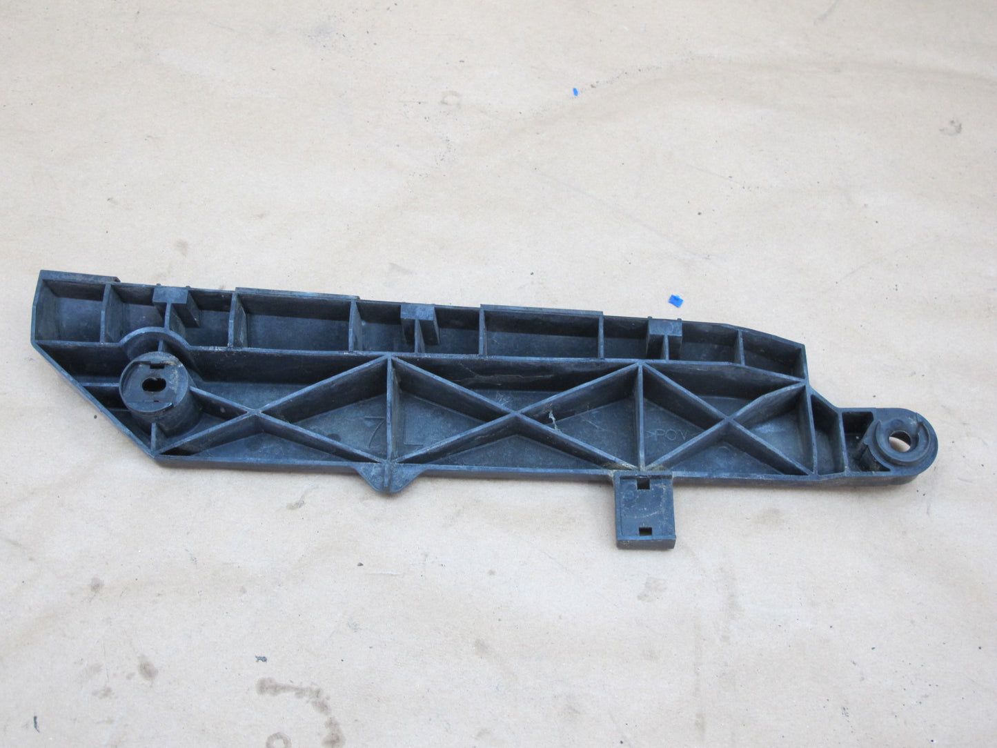 2003-2009 Lexus UZJ120L GX470 Rear Bumper Mount Bracket Support Set of 2