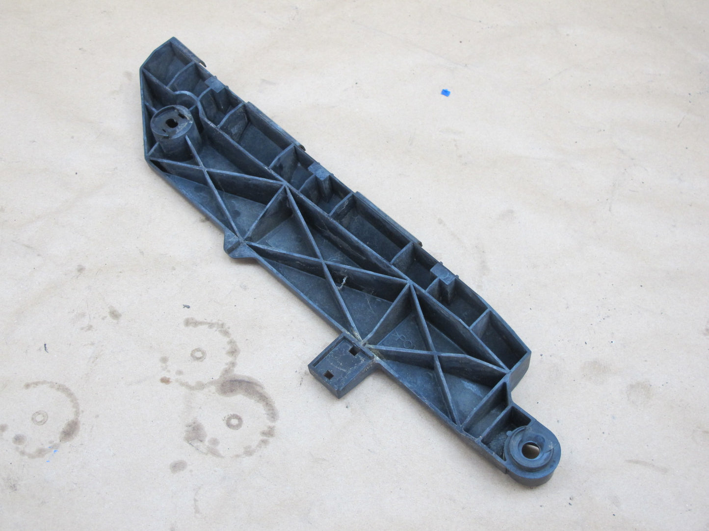 2003-2009 Lexus UZJ120L GX470 Rear Bumper Mount Bracket Support Set of 2
