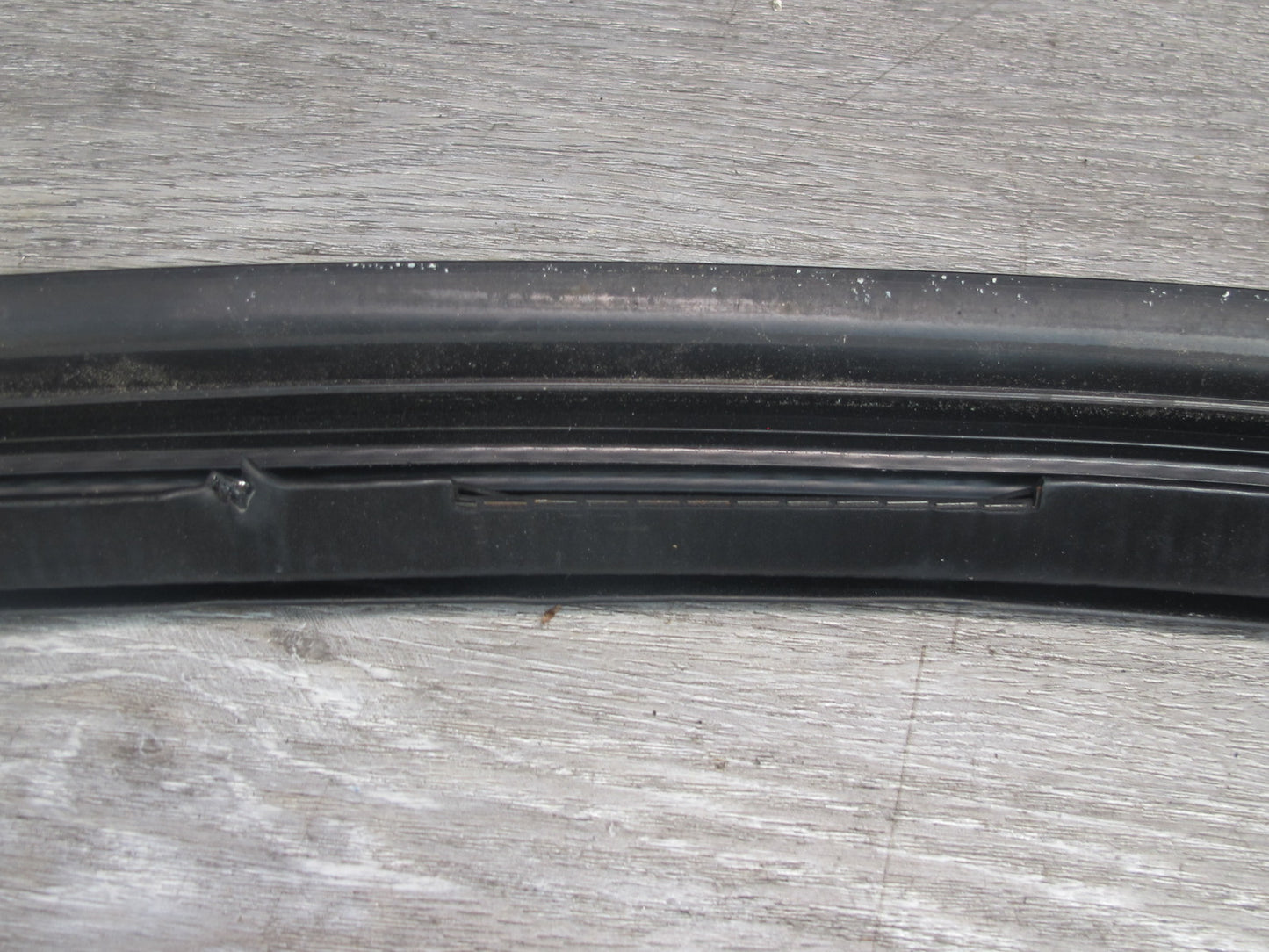 1999-2005 Porsche 911 996 Windshield Frame Weatherstrip Rubber Seal