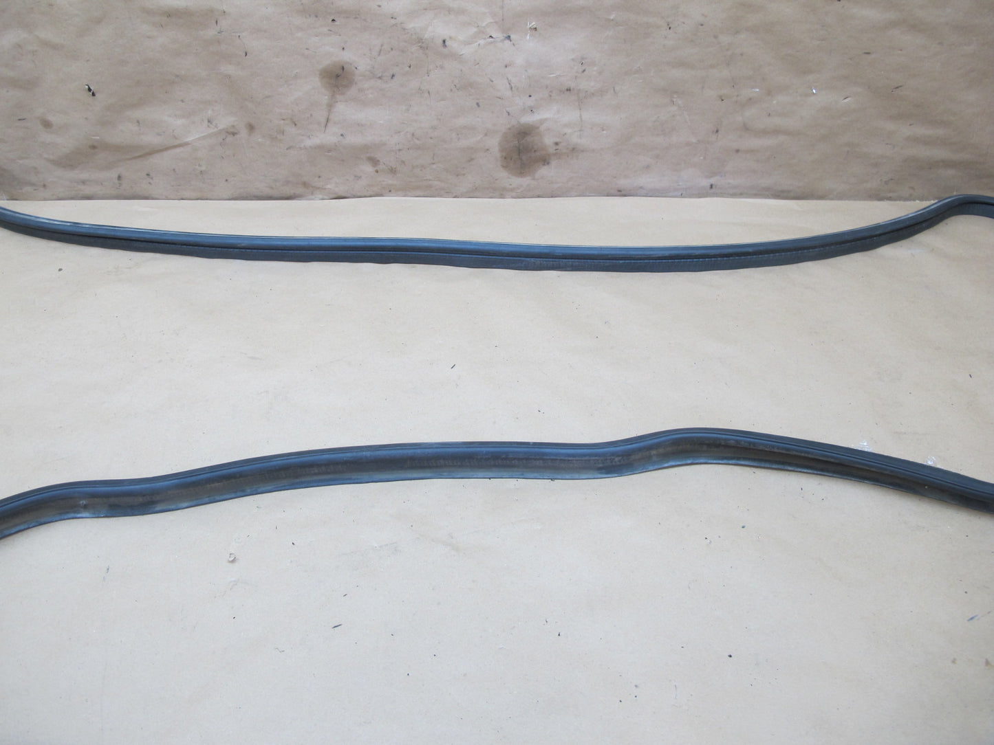 92-96 Lexus SC300 SC400 Underhood Trunk Door Weatherstrip Rubber Seal Set OEM